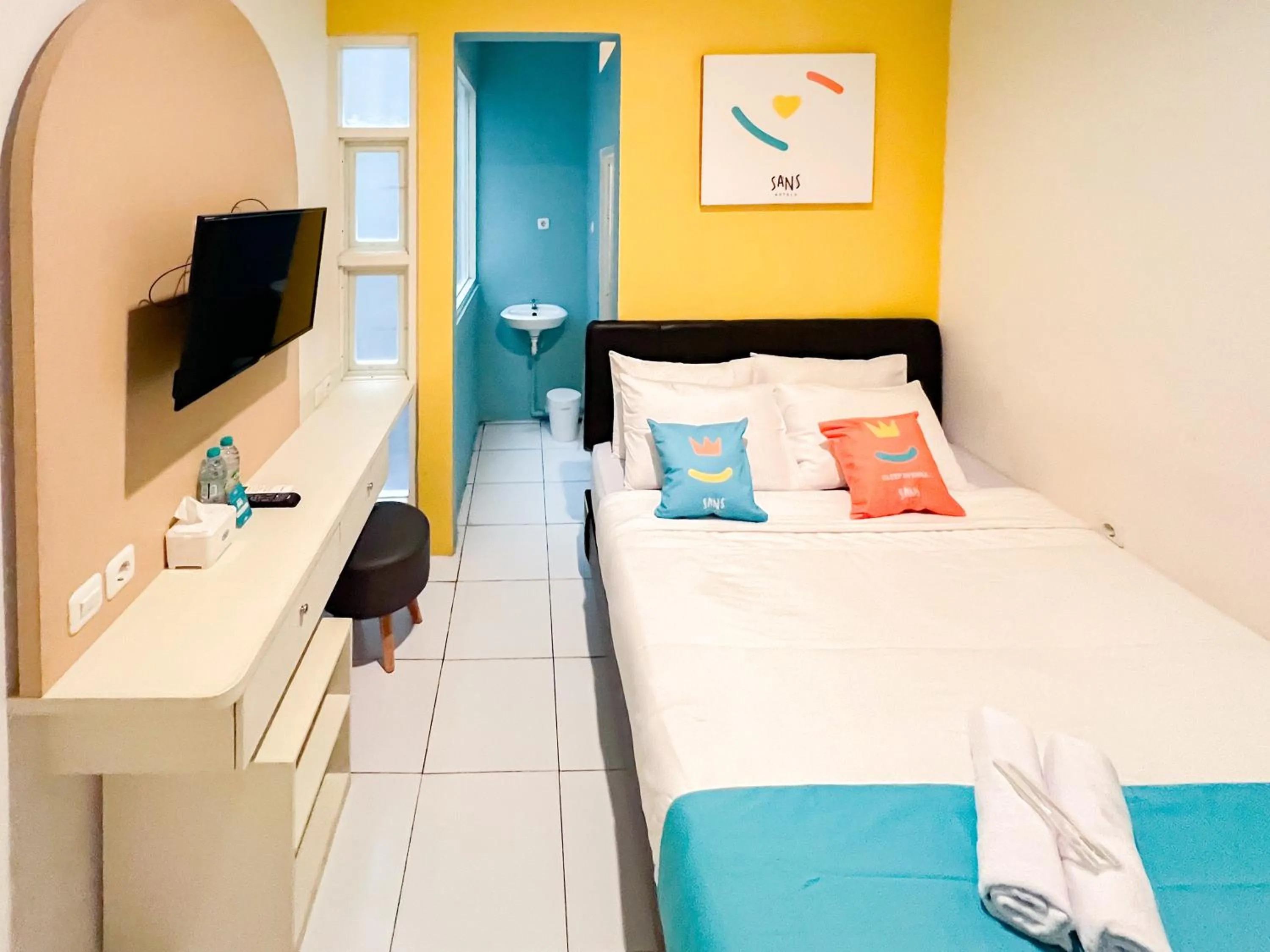 Bedroom, Bed in Sans Stay Bukit Palma Citraland