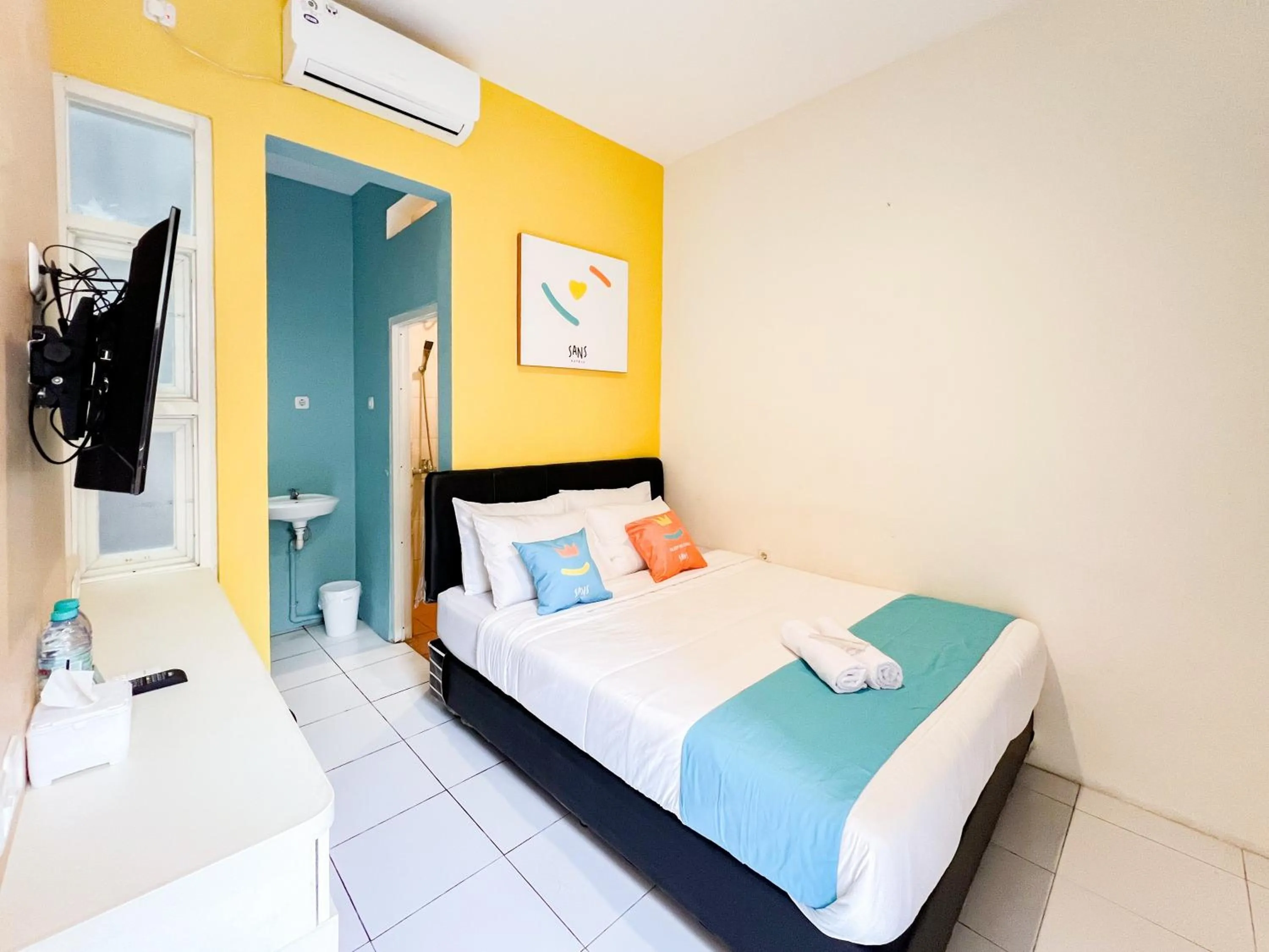 Bedroom, Bed in Sans Stay Bukit Palma Citraland