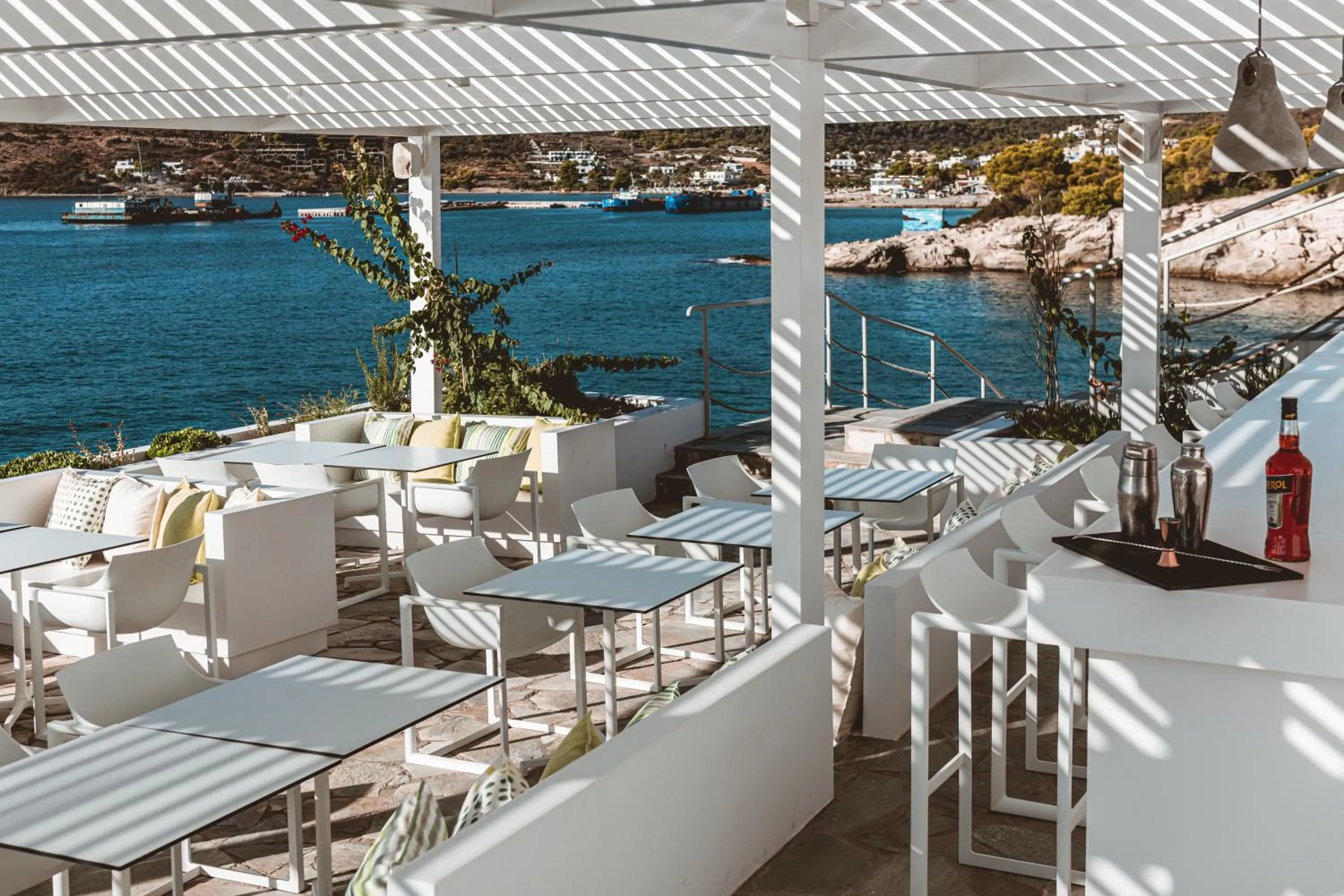 Restaurant/places to eat in Apollo Resort