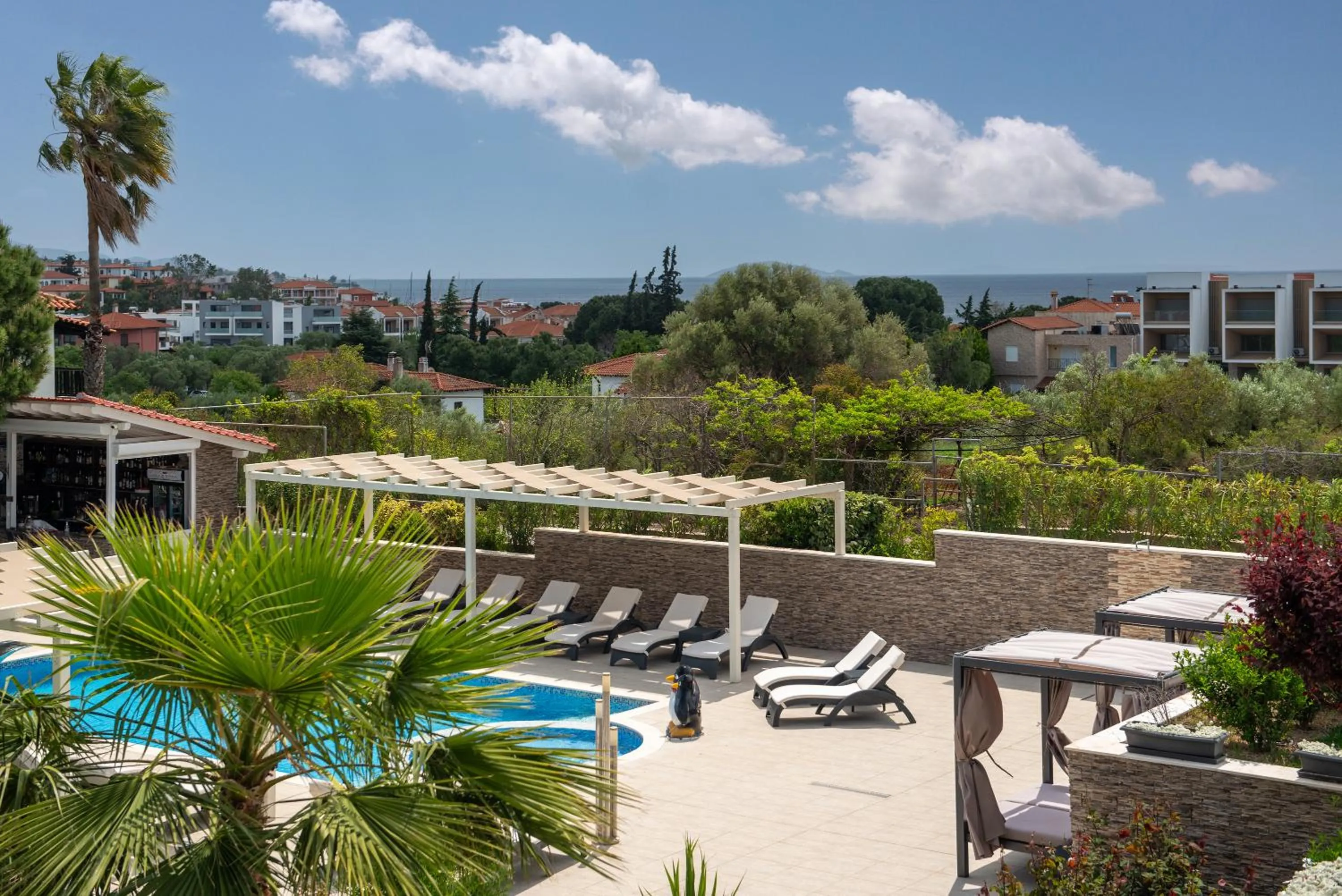 Swimming pool in Villa Sara