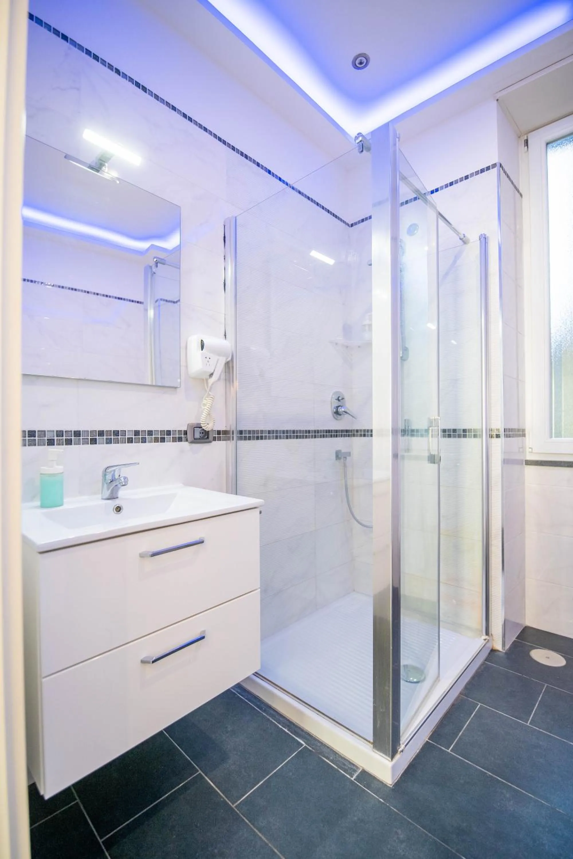 Shower in Le Suite Della Principessa