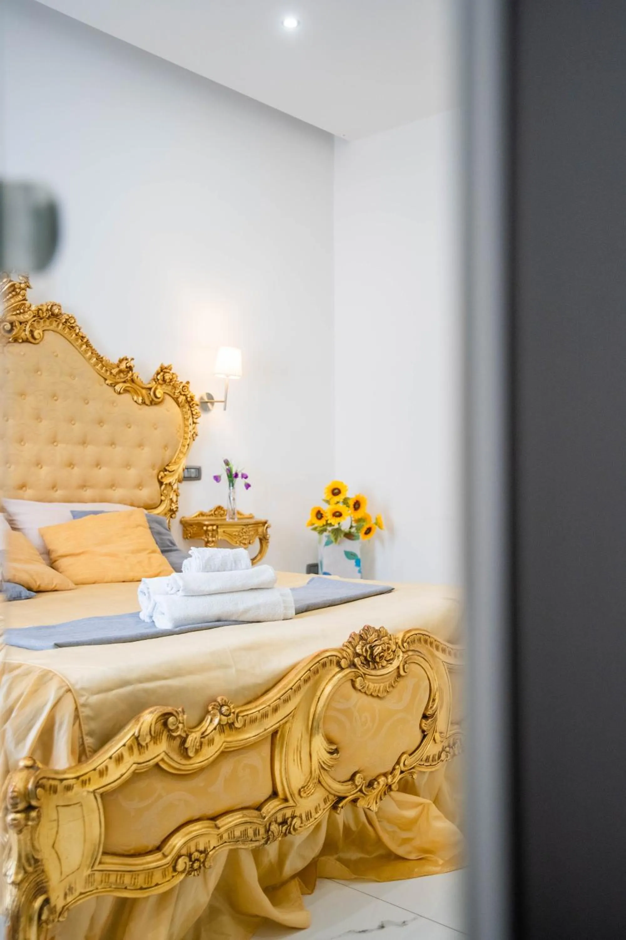 Photo of the whole room in Le Suite Della Principessa