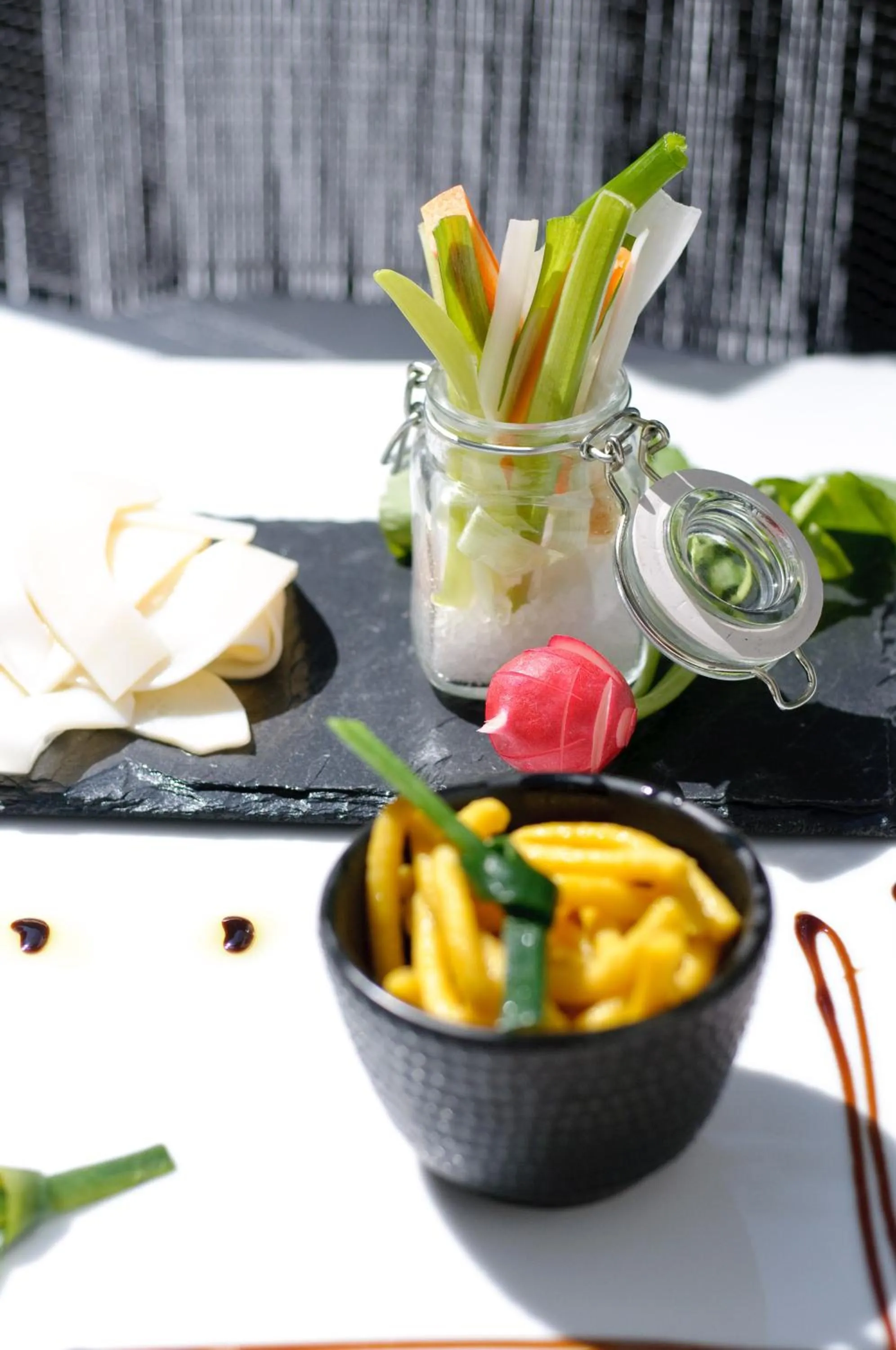 Food and drinks in Kiss Beachfront Hotel & Restaurant