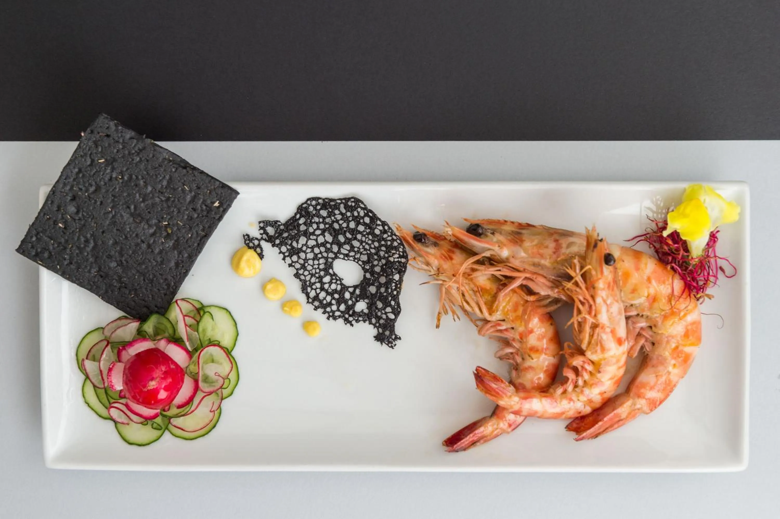 Restaurant/places to eat in Kiss Beachfront Hotel & Restaurant