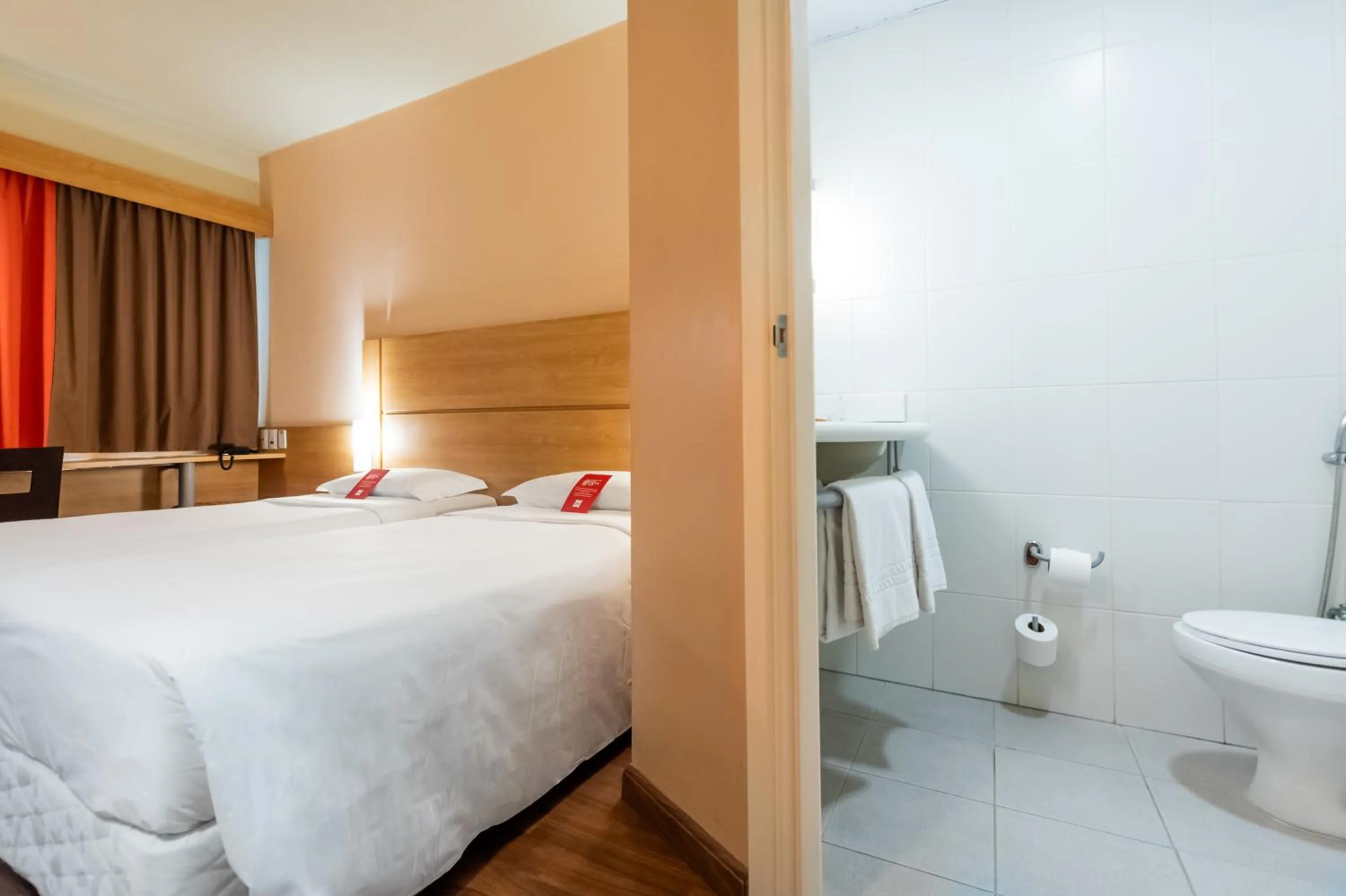 Bedroom, Bed in ibis Novo Hamburgo