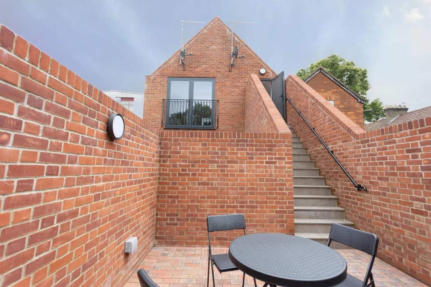 D & D Luxury Apartments