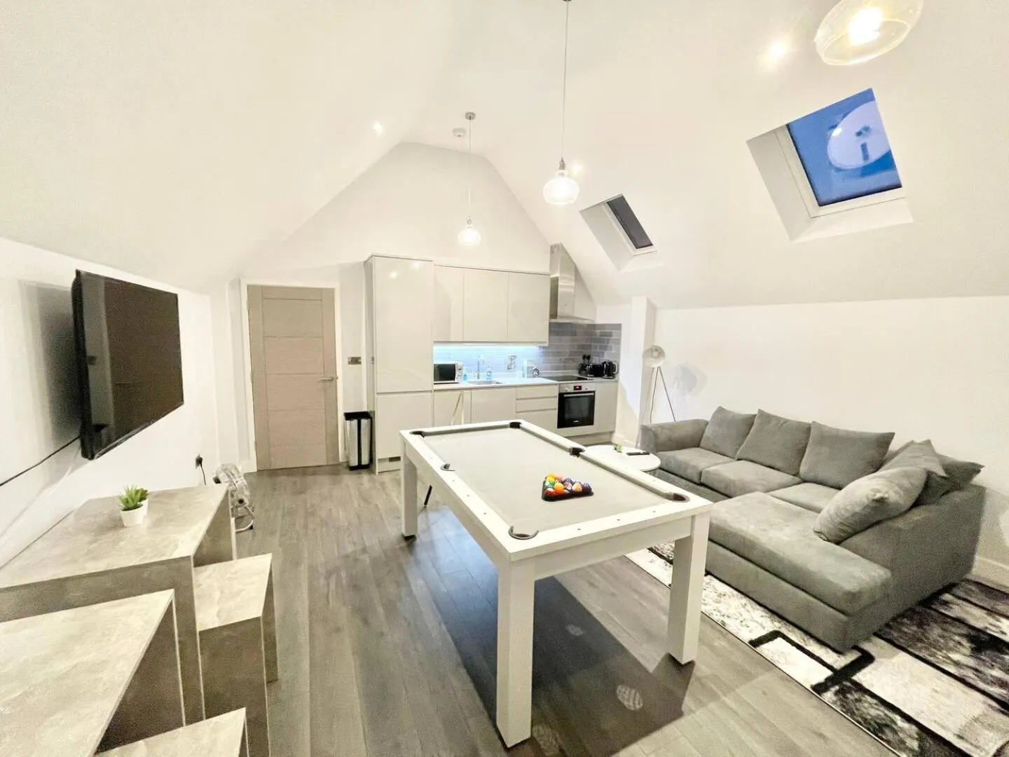 D & D Luxury Apartments