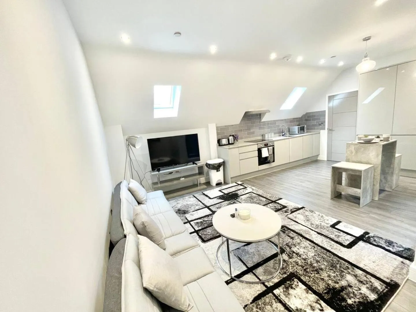 D & D Luxury Apartments