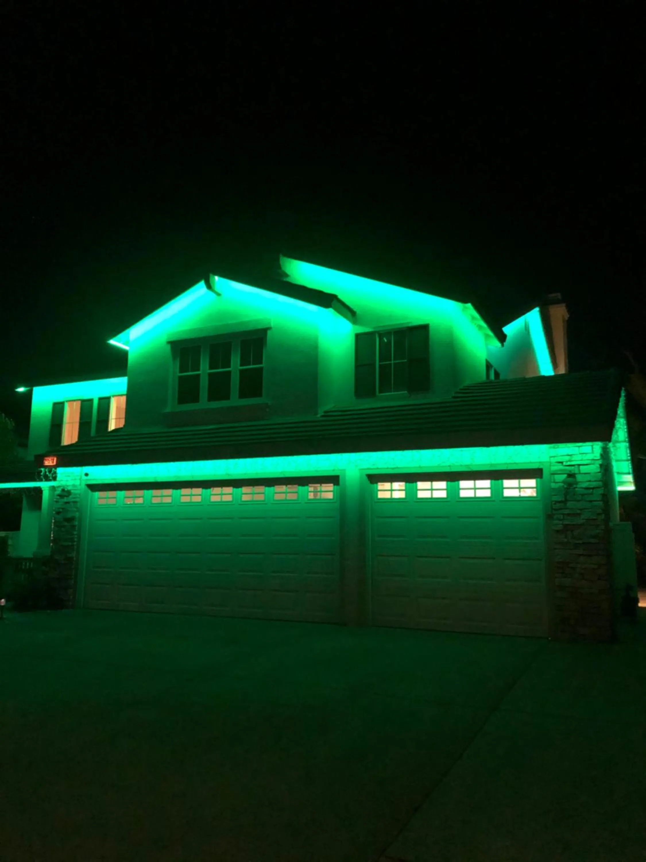 Property building in Balloons and Wine