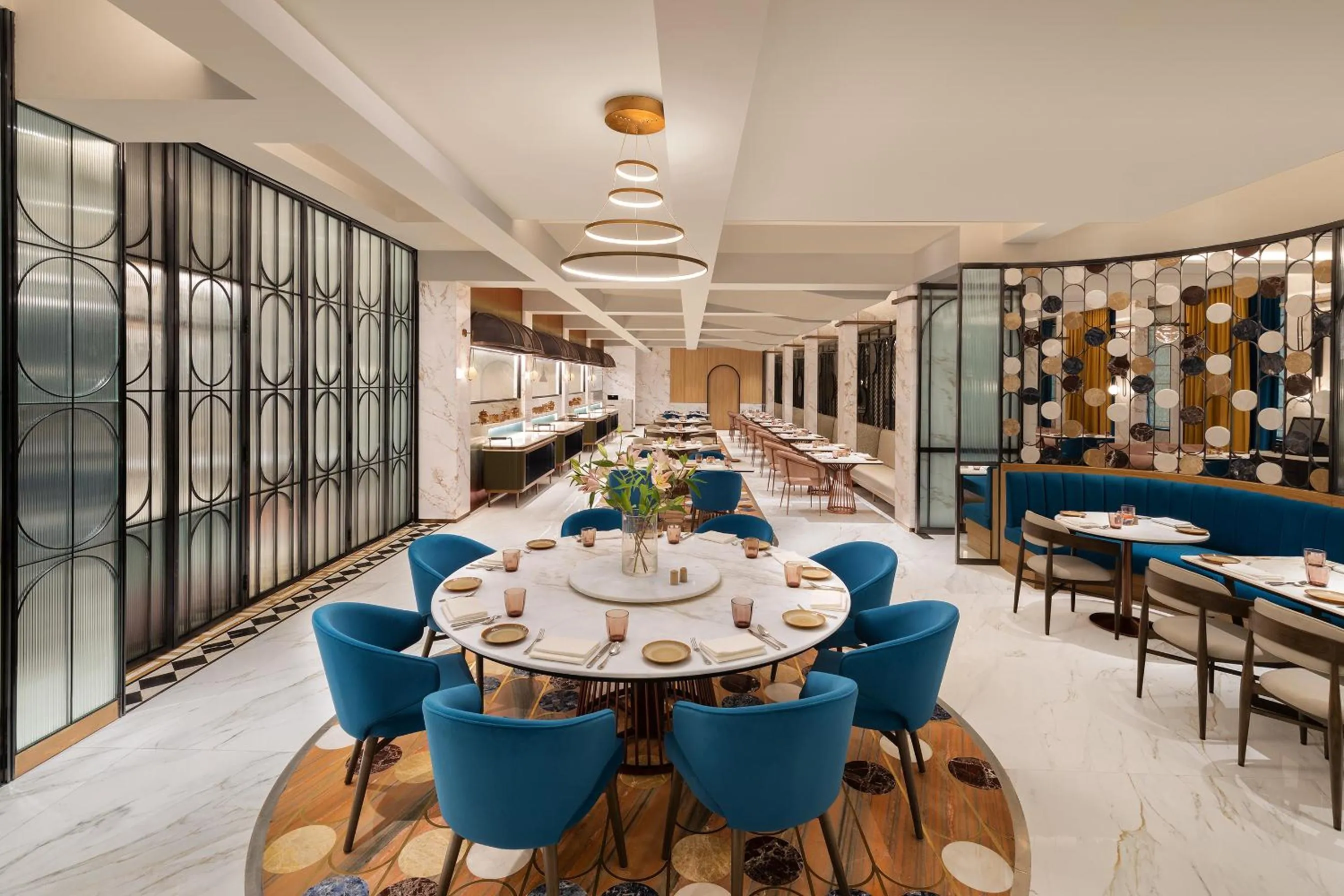 Restaurant/places to eat in Radisson Mumbai Goregaon