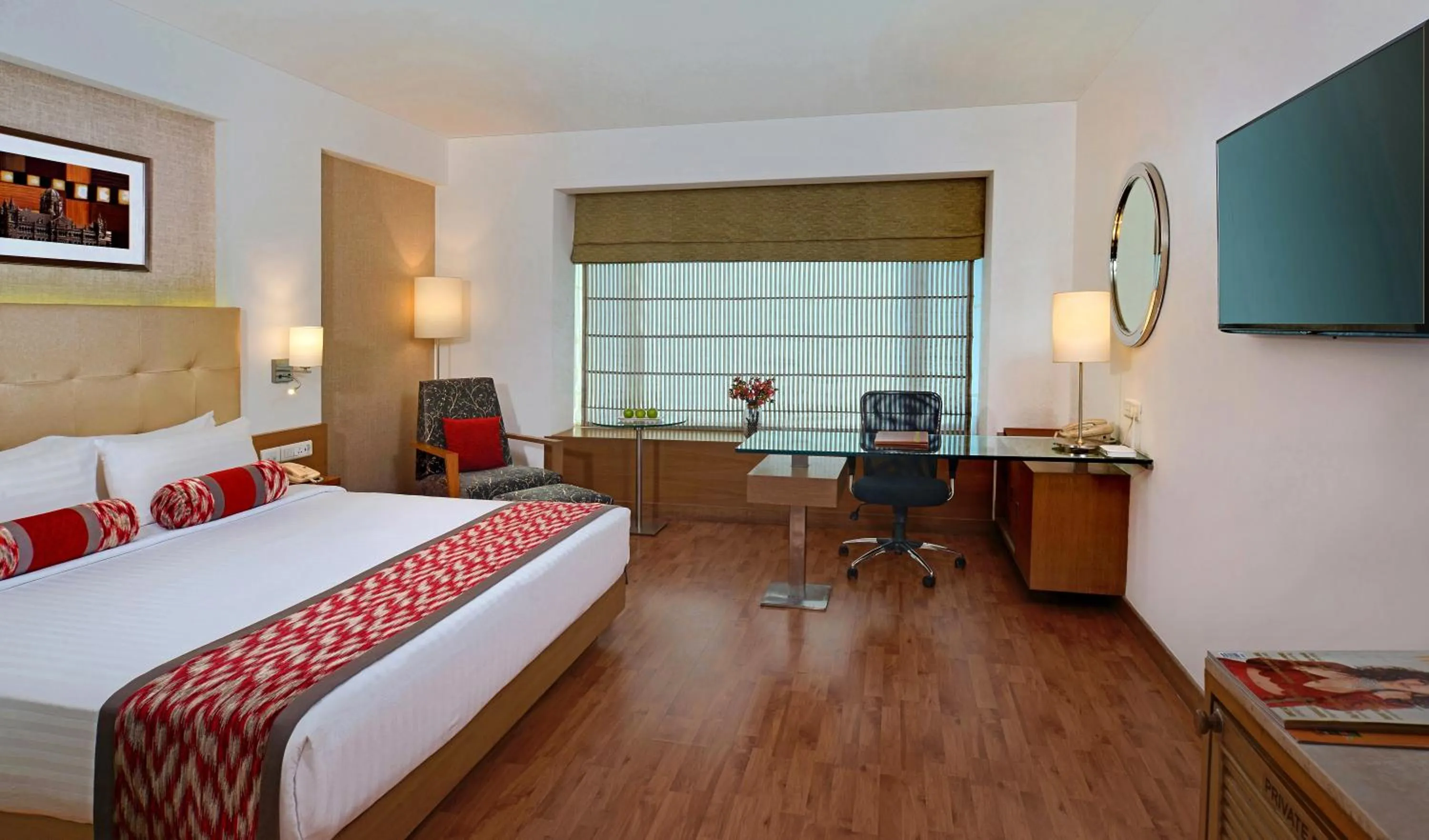 Bed in Radisson Mumbai Goregaon