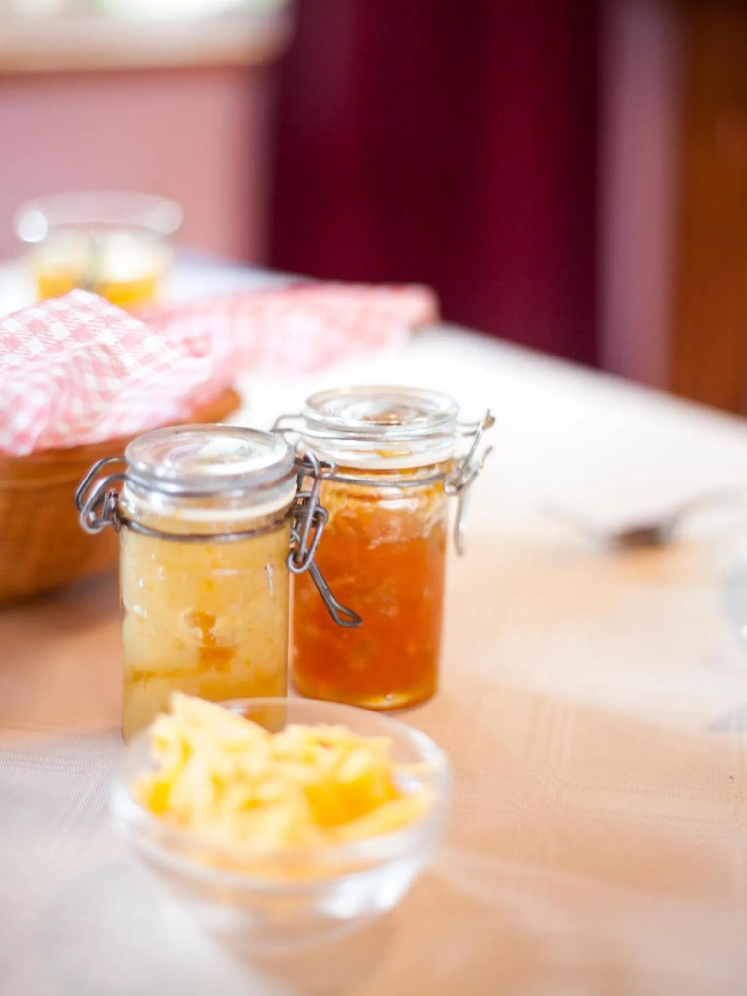 Restaurant/places to eat in Andelomi Forest Lodge