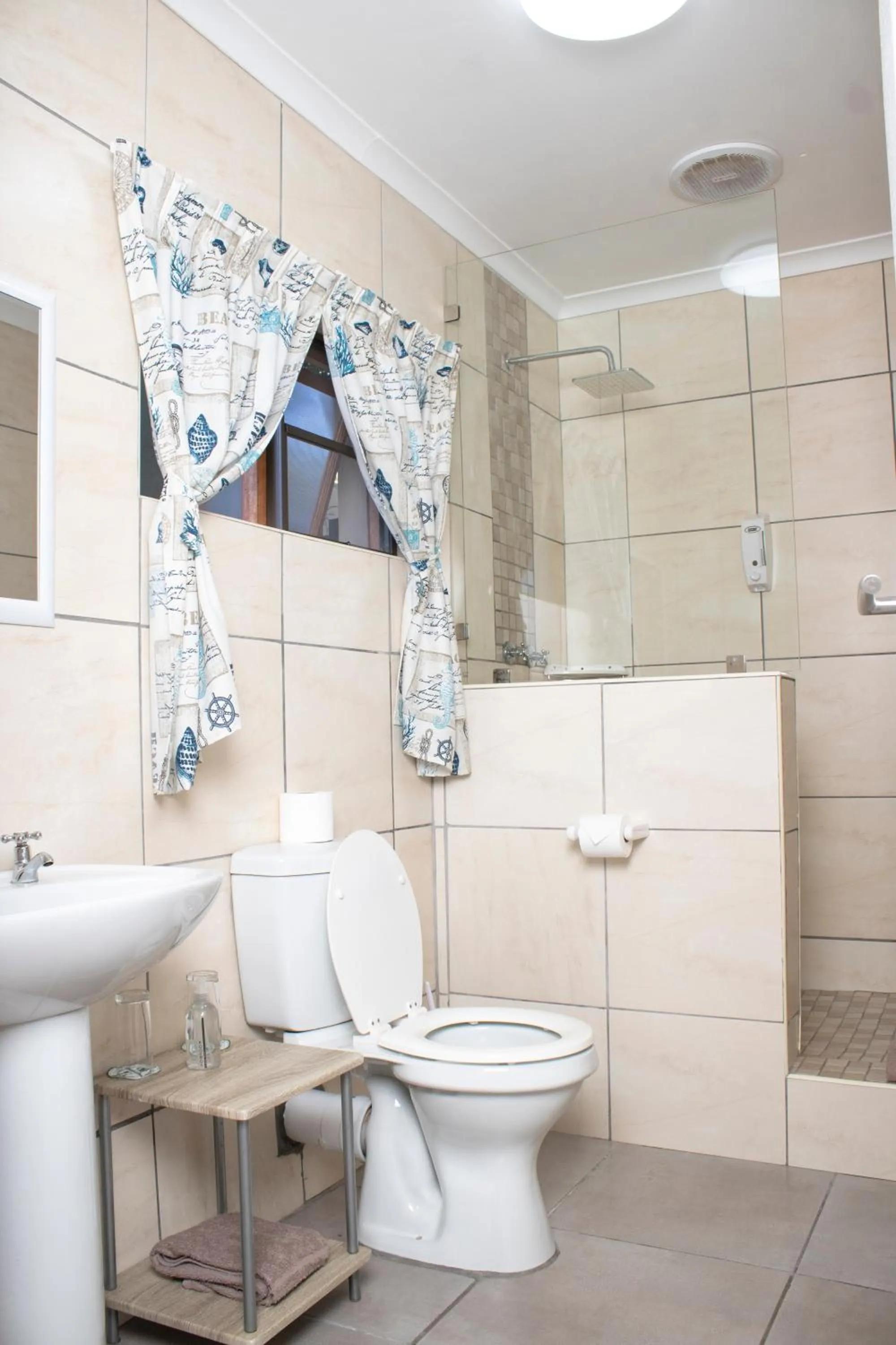 Bathroom in Andelomi Forest Lodge