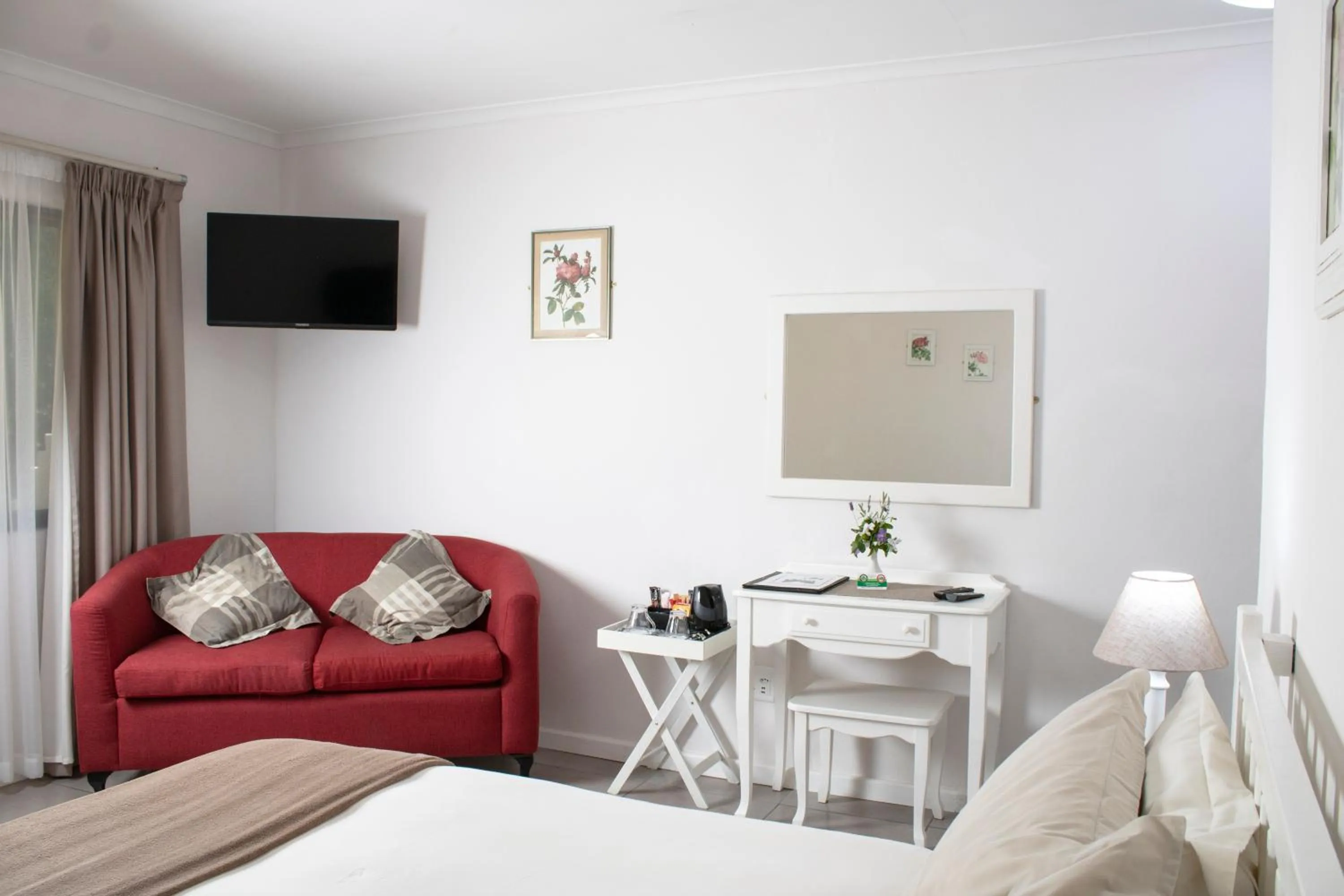 Photo of the whole room in Andelomi Forest Lodge