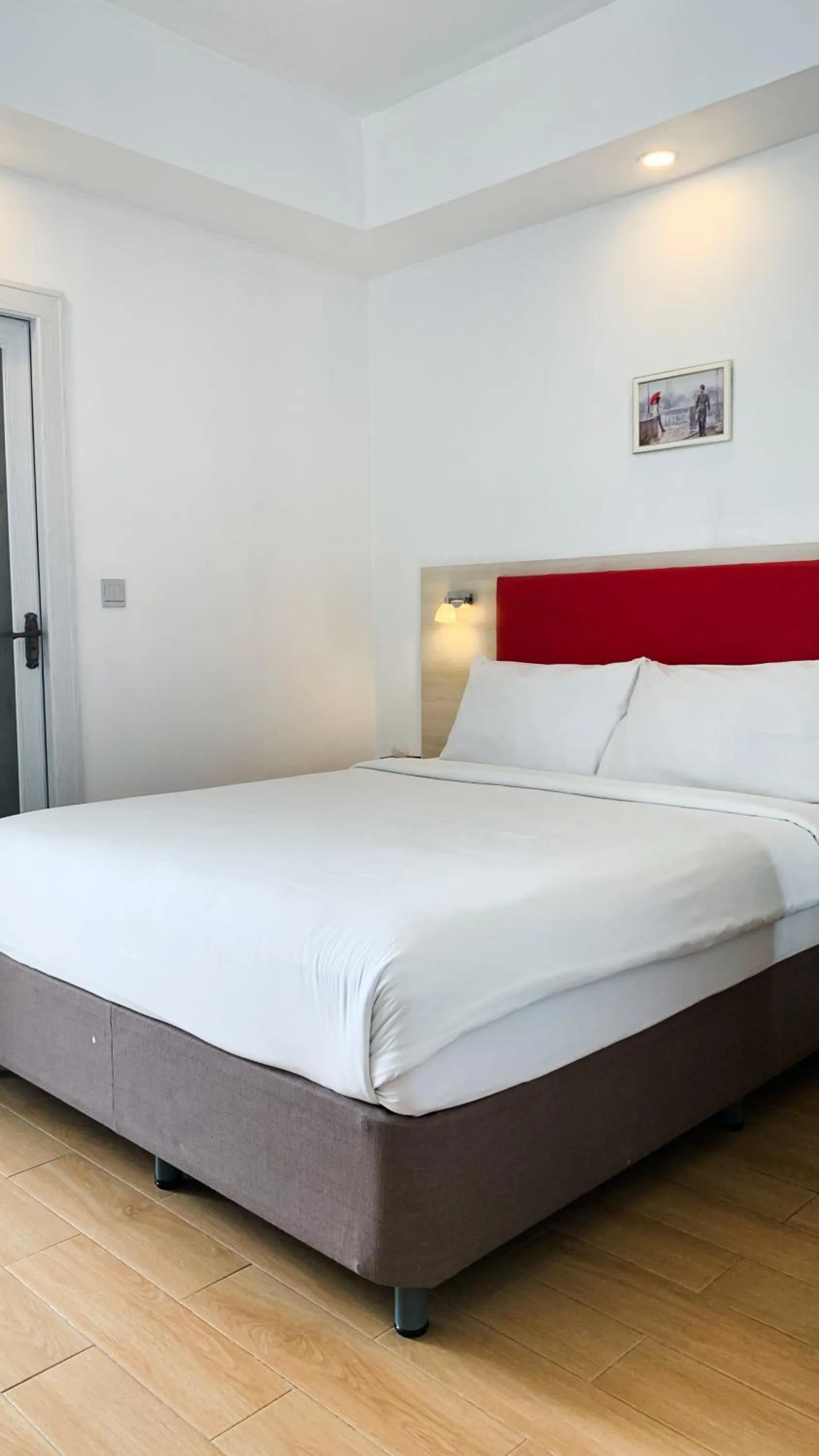 Bed in iCom Marina Sea View