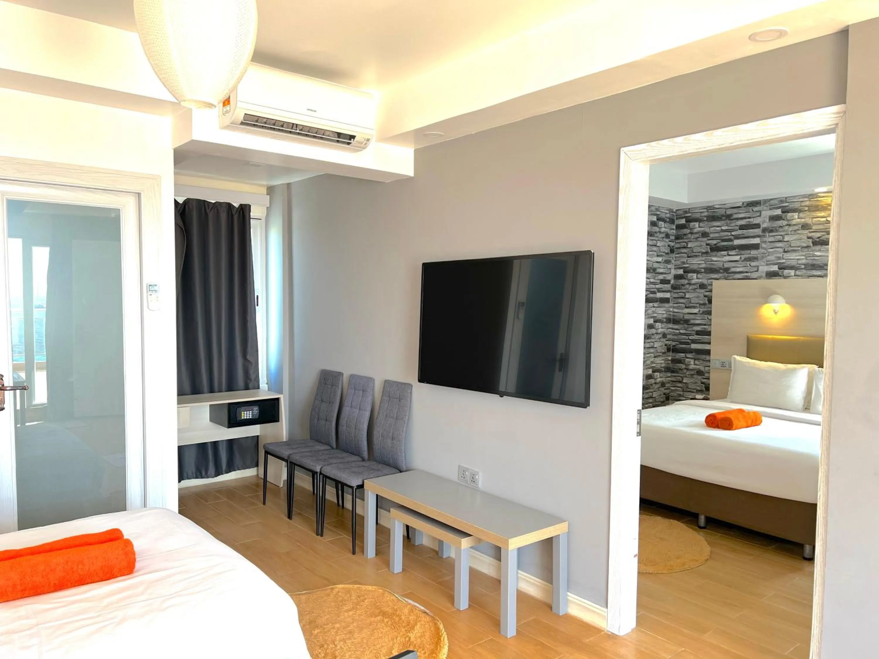 Bed in iCom Marina Sea View