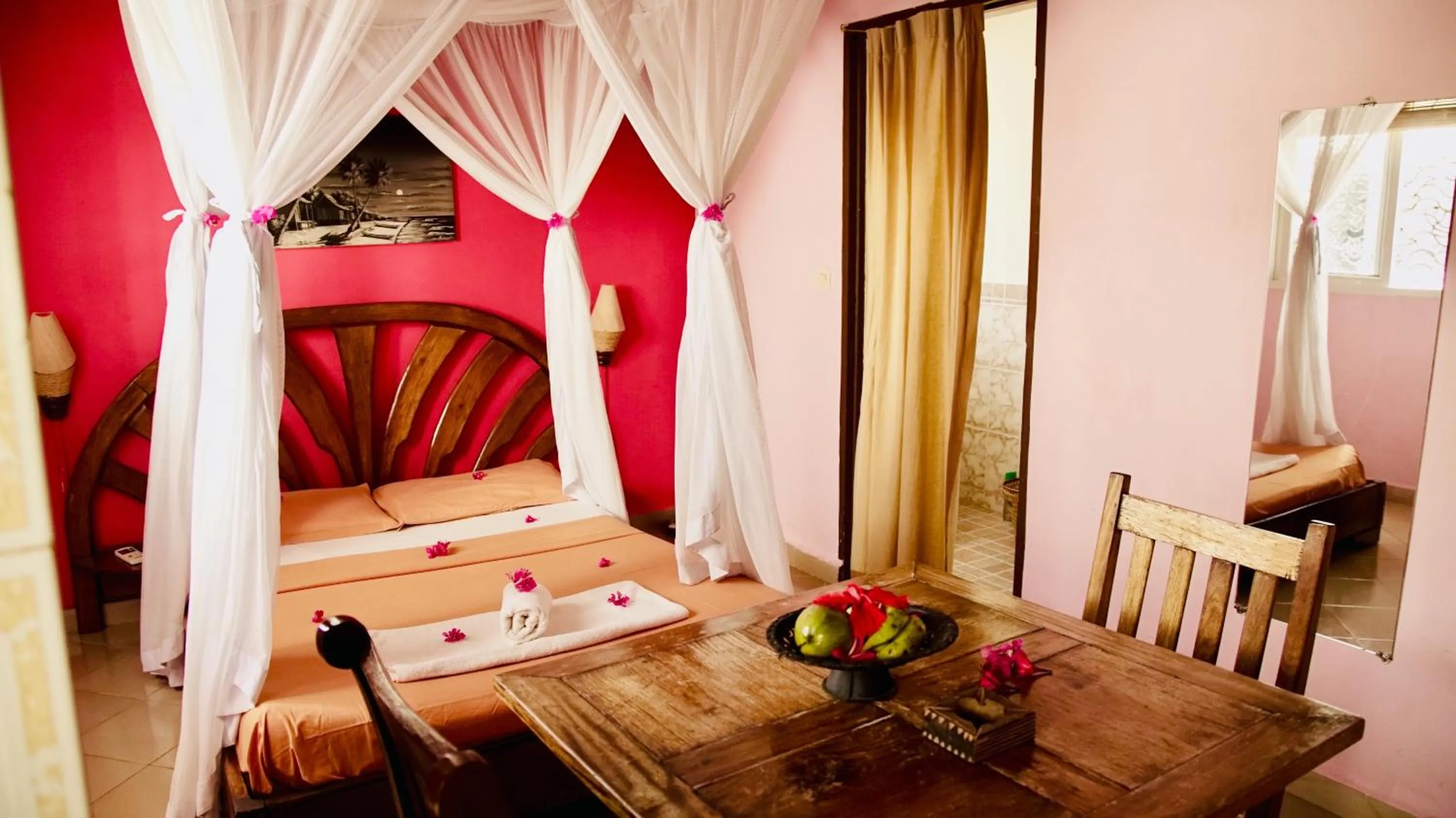 Photo of the whole room, Bed in Hotel-Residence Au Sable Blanc