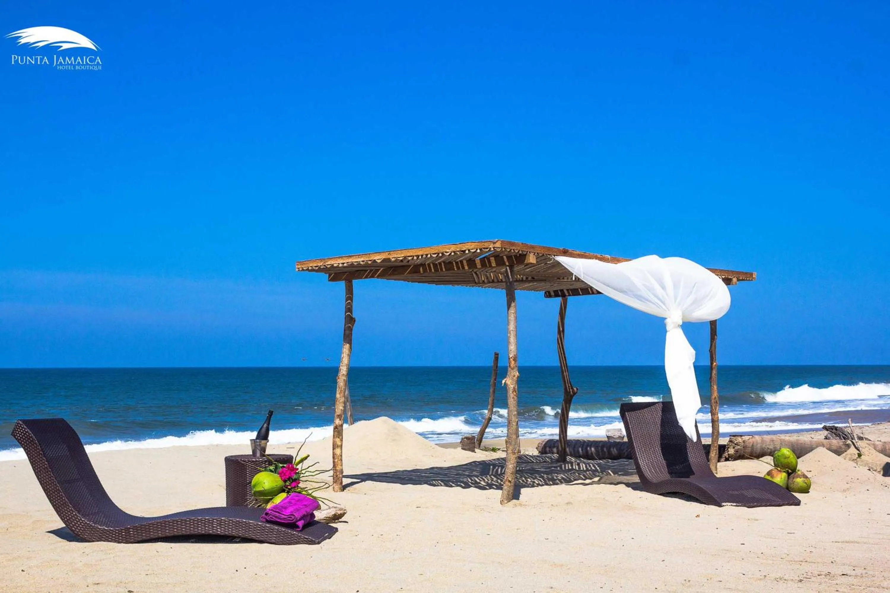 Beach in Hotel Boutique Punta Jamaica