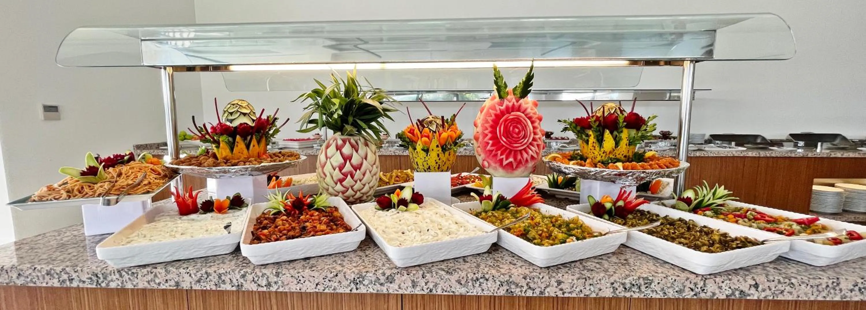 Restaurant/places to eat in TEZMADRA HOTEL