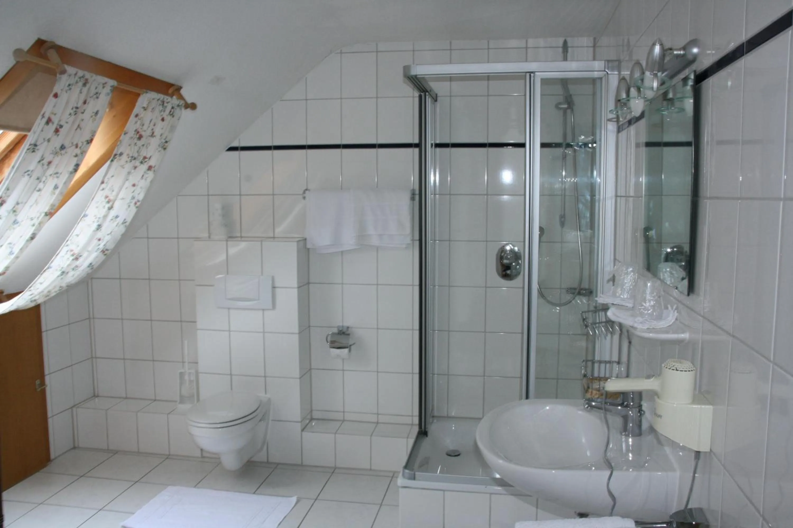 Shower in Hotel Restaurant Anna