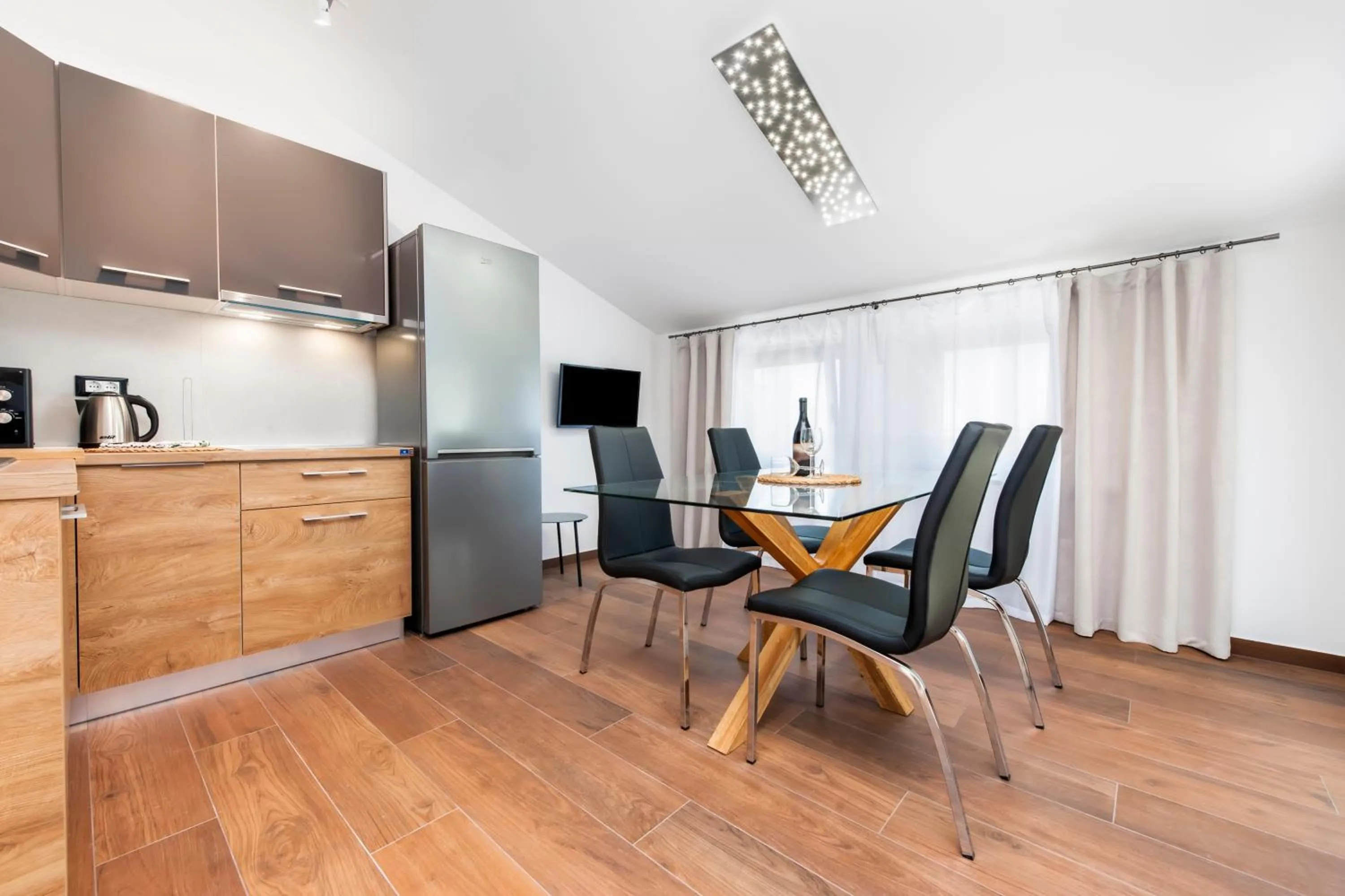 TV and multimedia in Apartments Sanja-New renovated