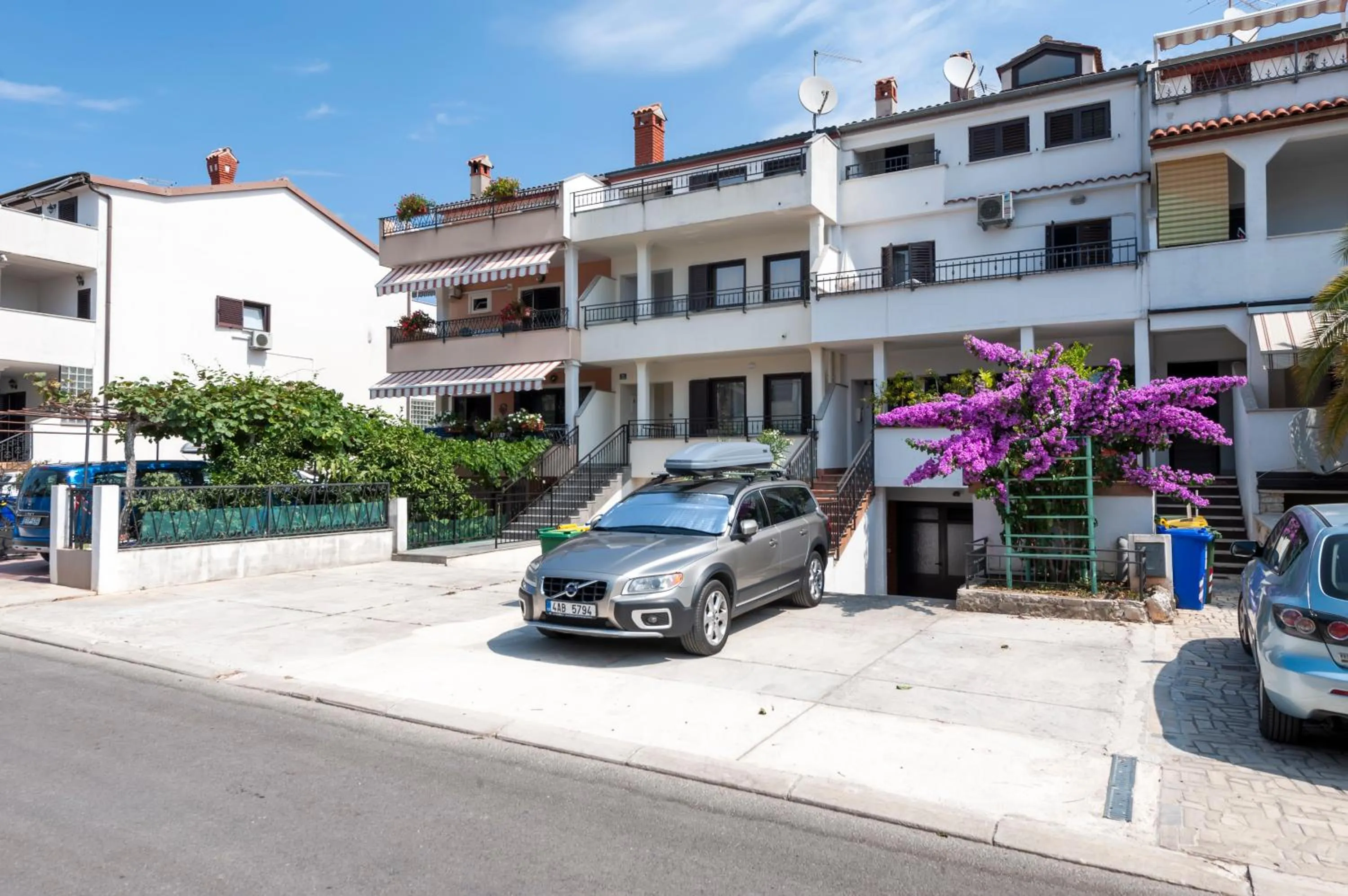 Property building in Apartments Sanja-New renovated