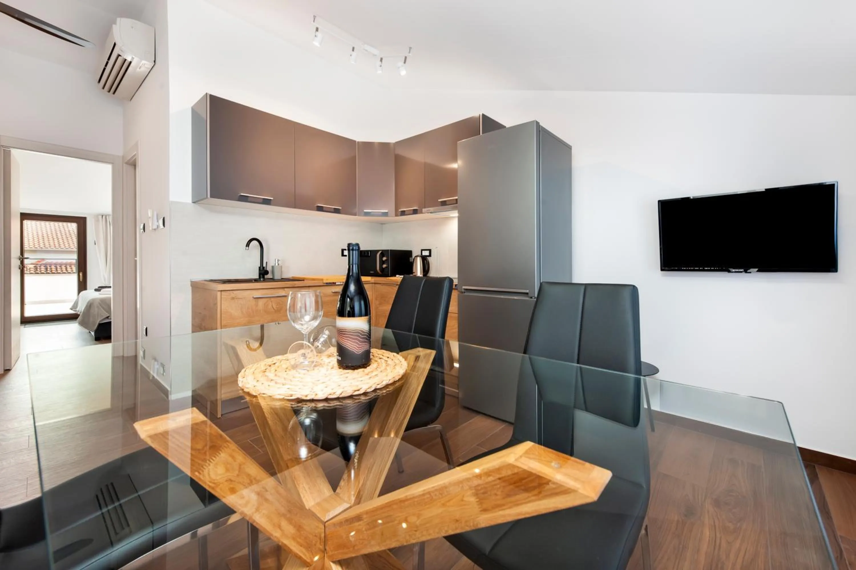 TV and multimedia in Apartments Sanja-New renovated