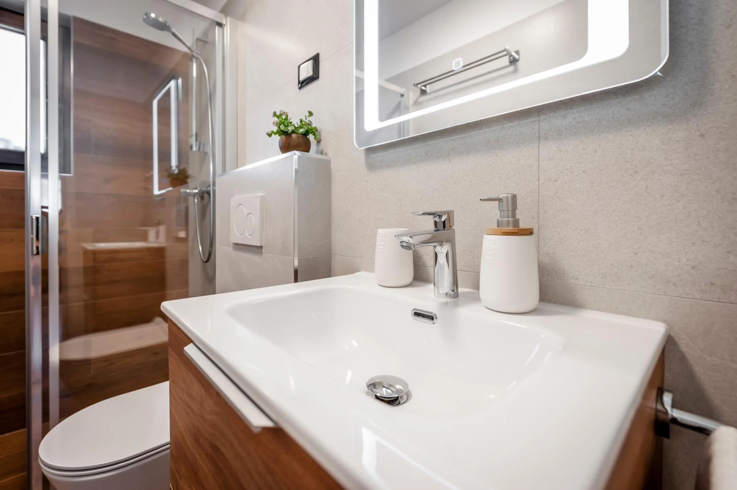 Shower in Apartments Sanja-New renovated