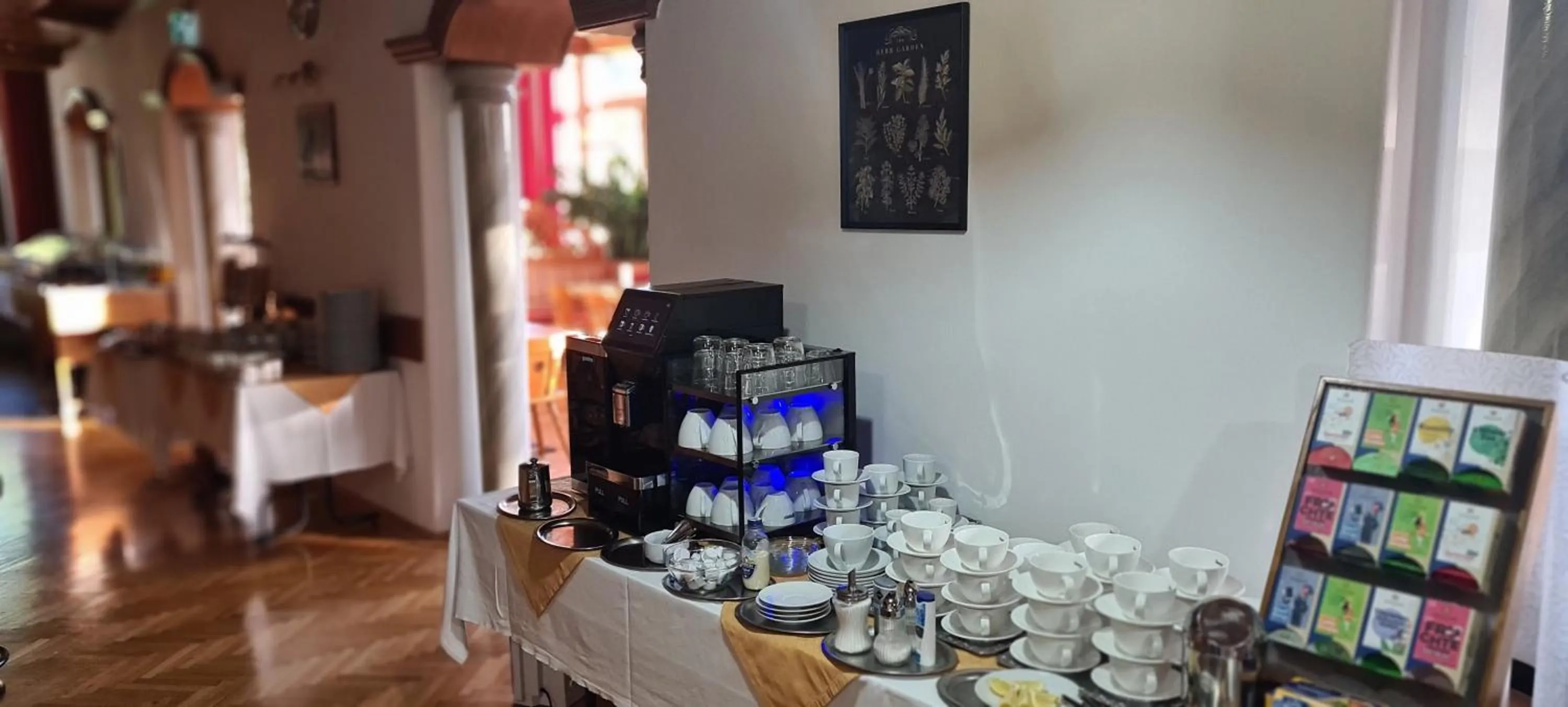 Restaurant/places to eat in Kurhotel Renona Rehabilitation