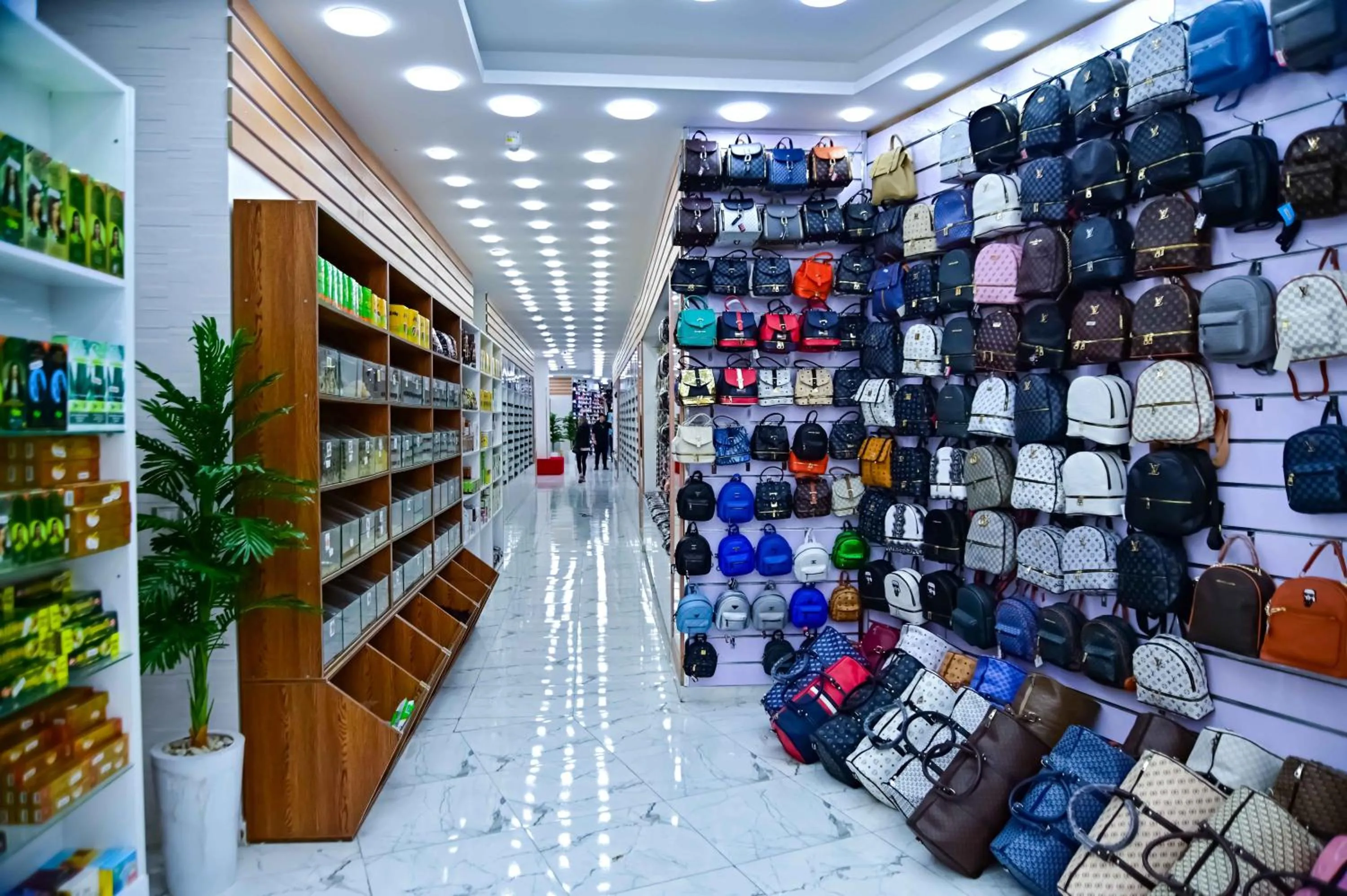 On-site shops in New Eagles Aqua Park Resort