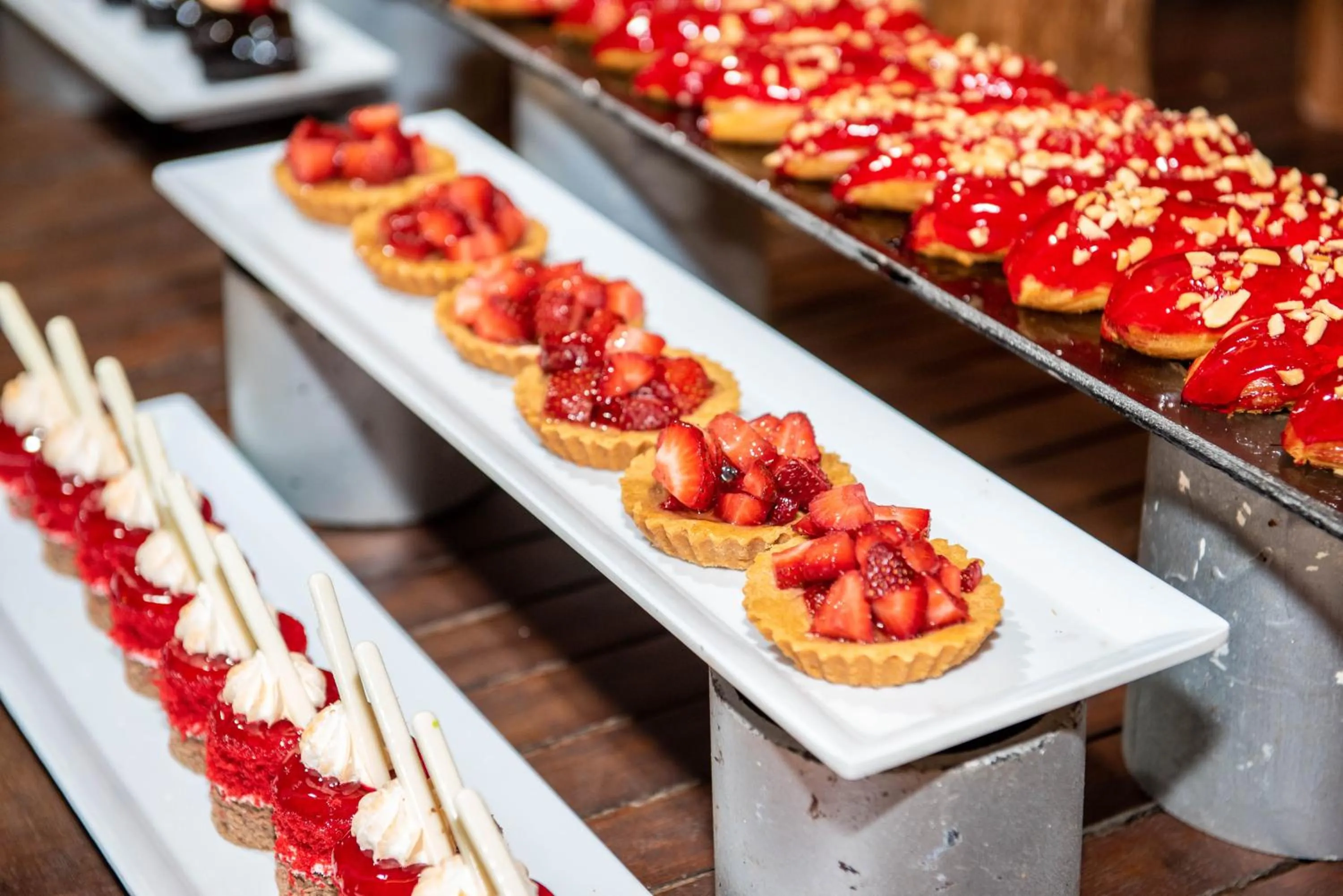 Food and drinks in New Eagles Aqua Park Resort