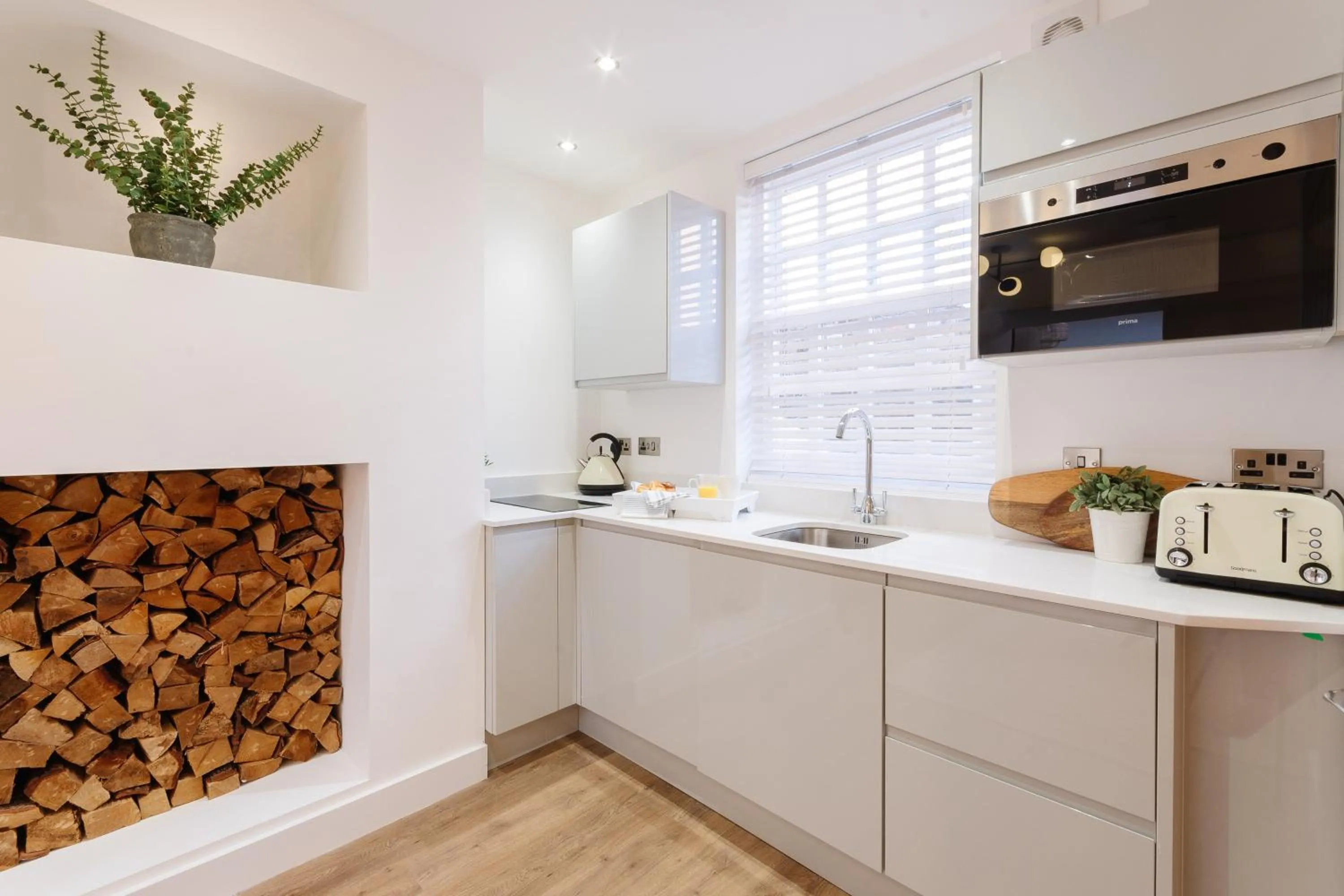 Kitchen or kitchenette in 14-16 Grosvenor Street Stylish Apartments - Chester