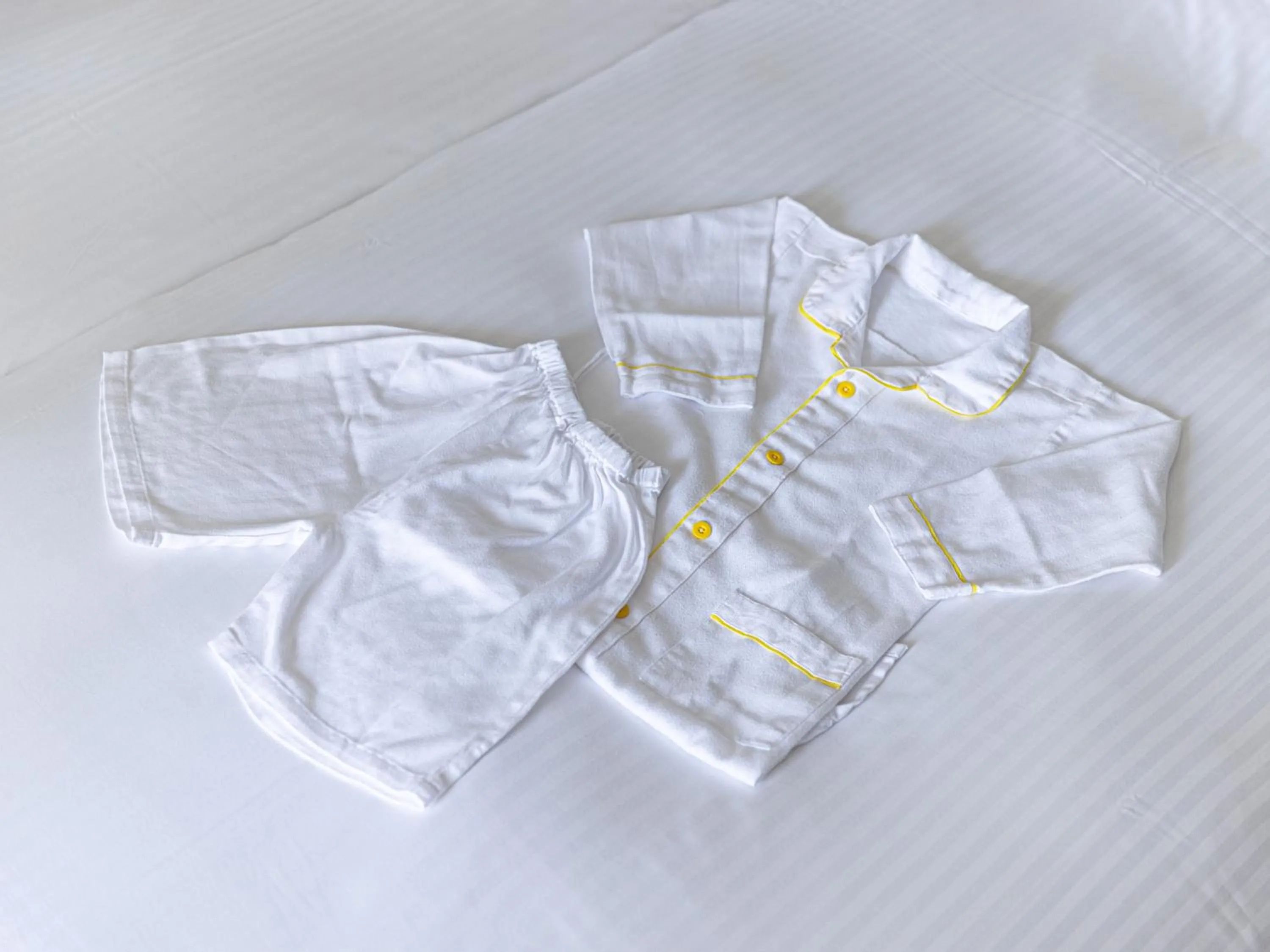 children, Bed in ORIENTAL HOTEL UNIVERSAL CITY