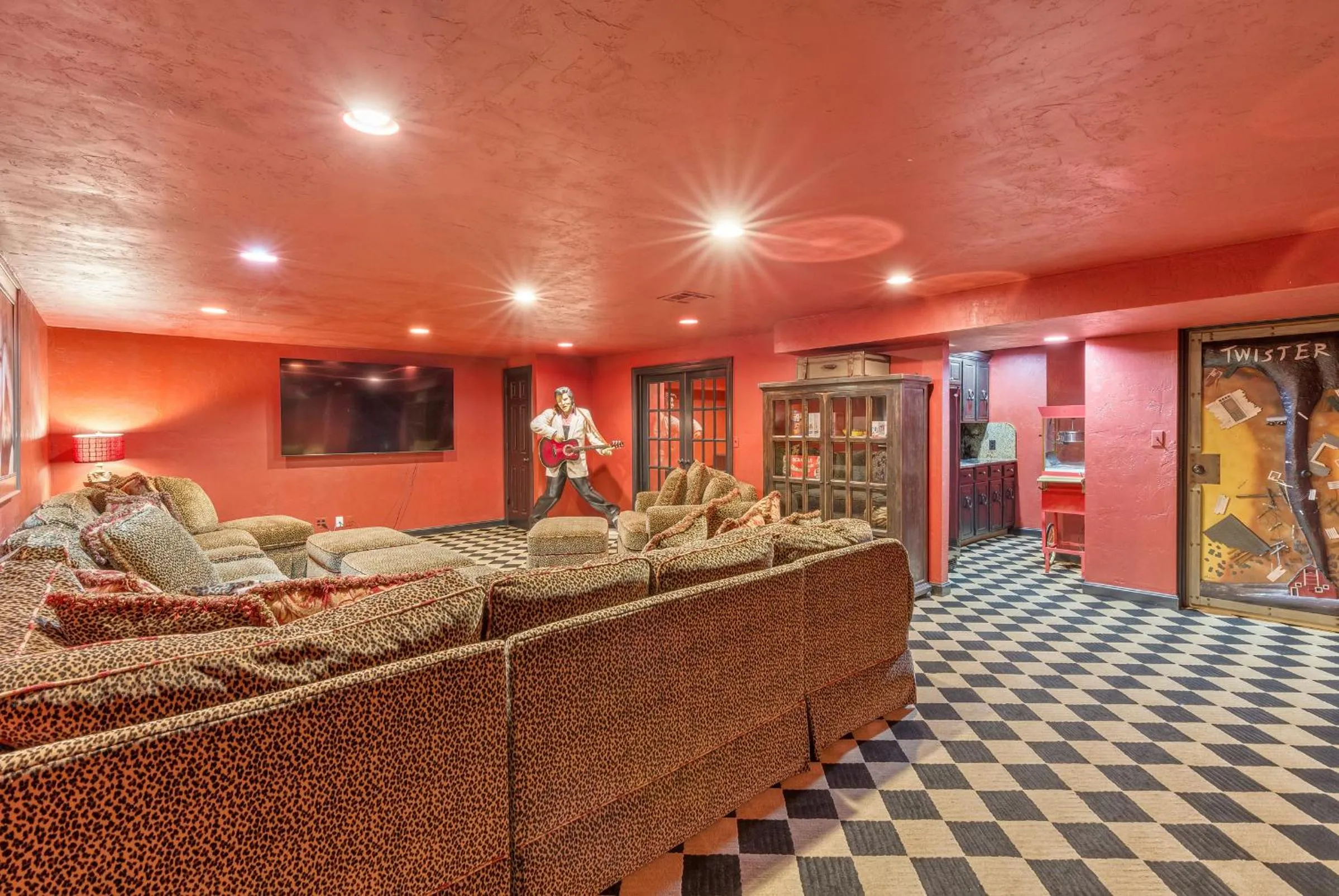 The Funky Monkey Inn