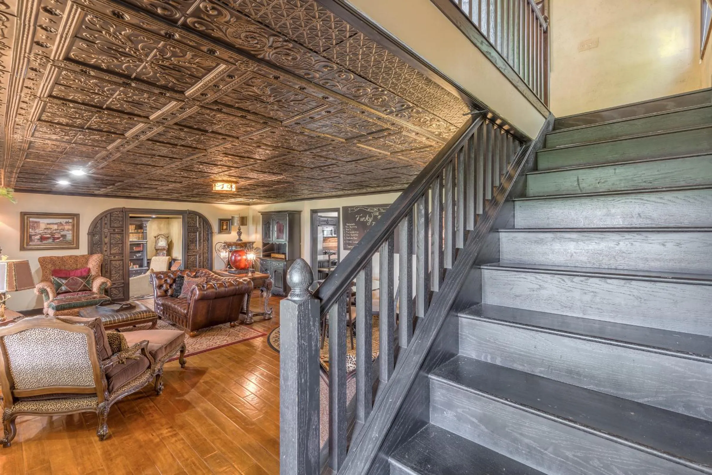 The Funky Monkey Inn