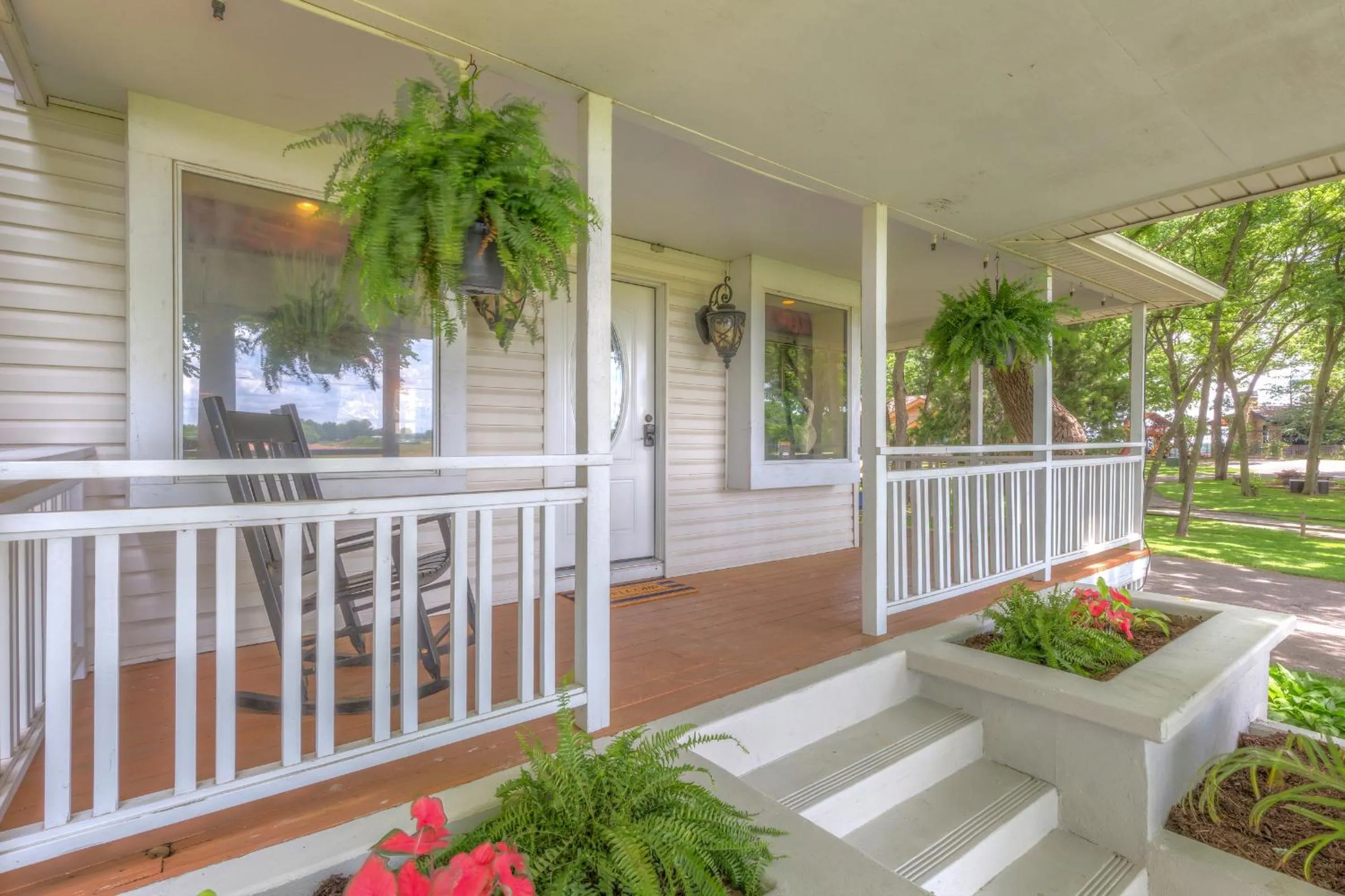 The Funky Monkey Inn