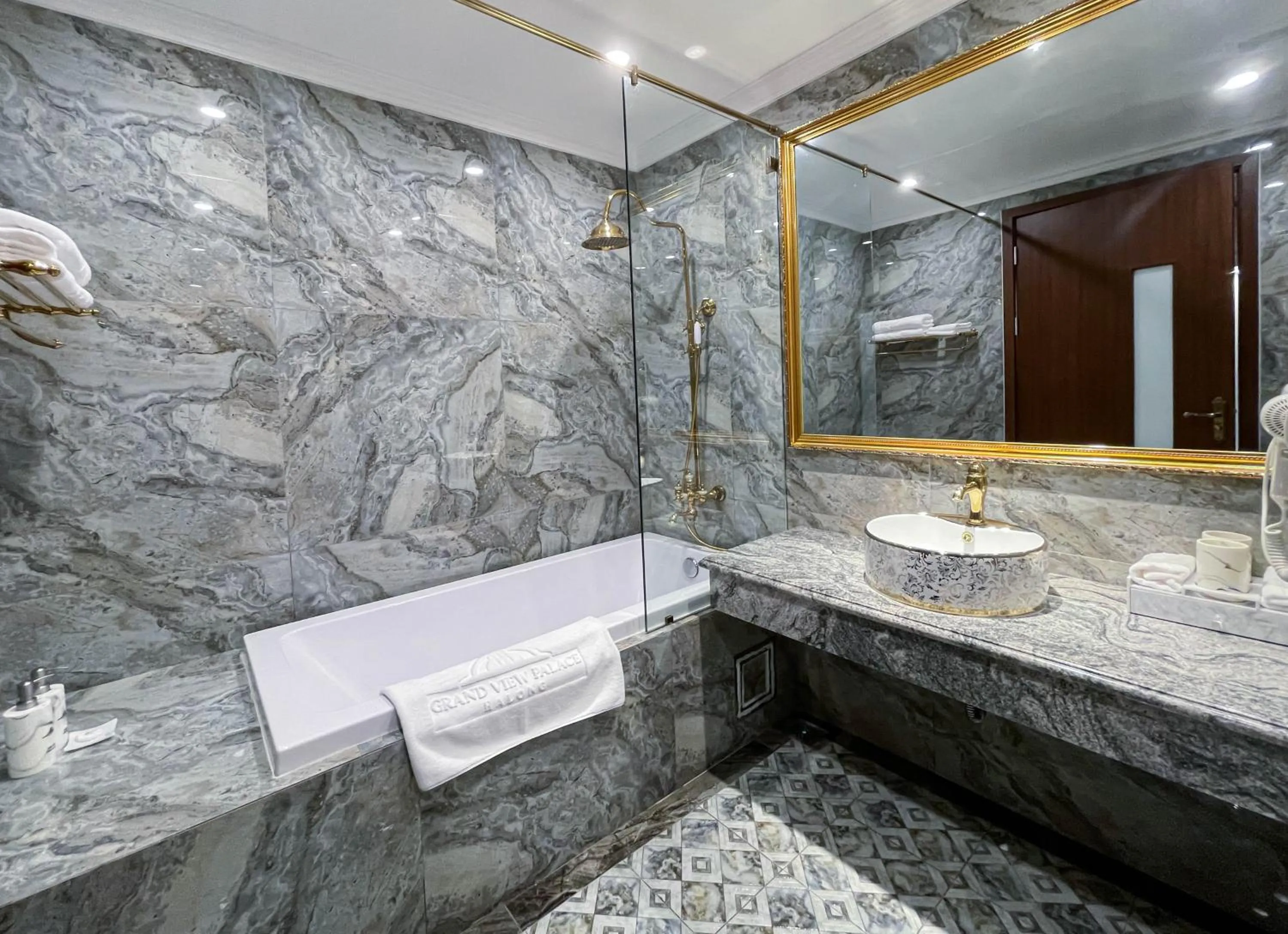 GRAND VIEW PALACE HA LONG HOTEL