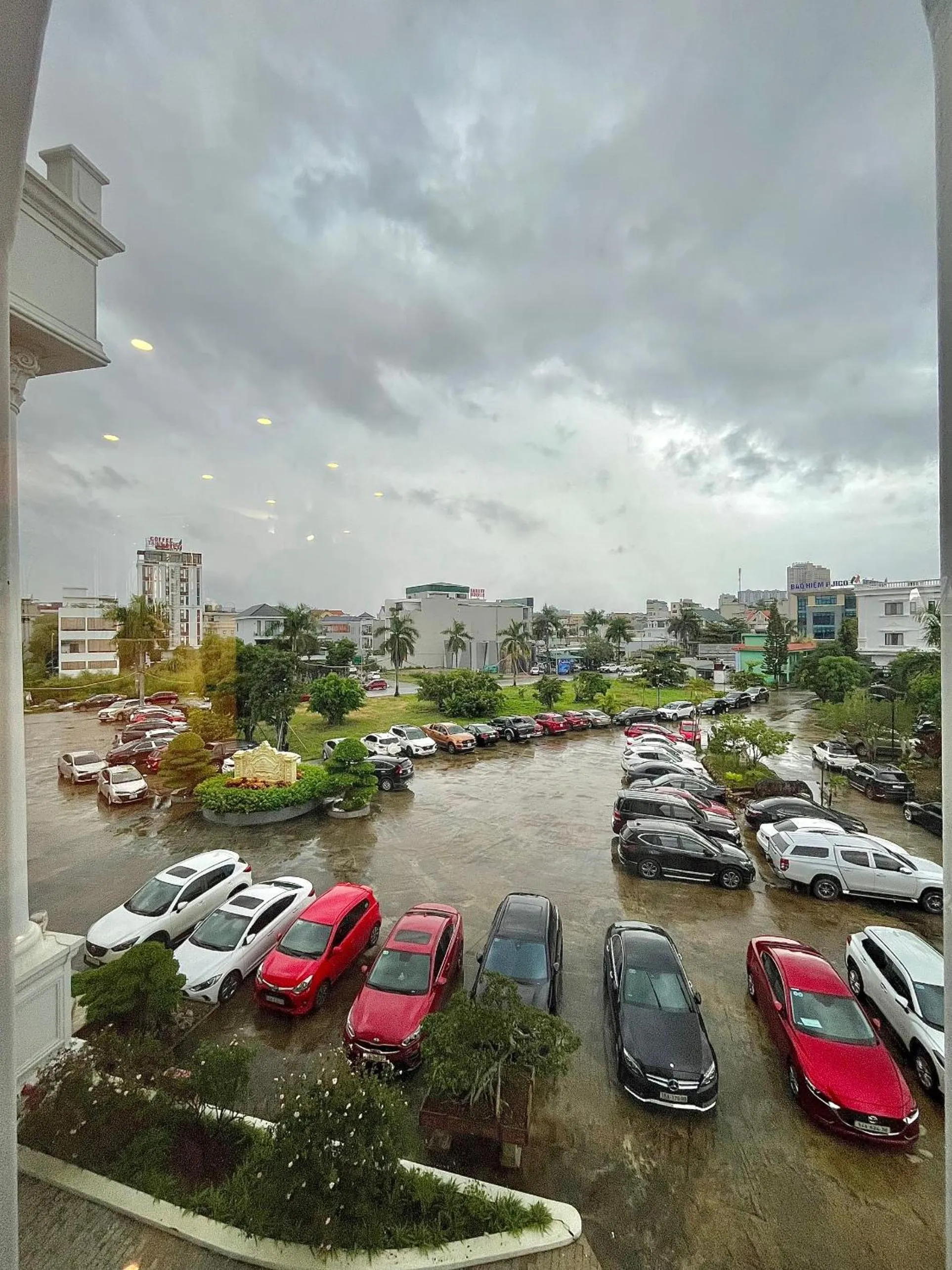 Parking in GRAND VIEW PALACE HA LONG HOTEL