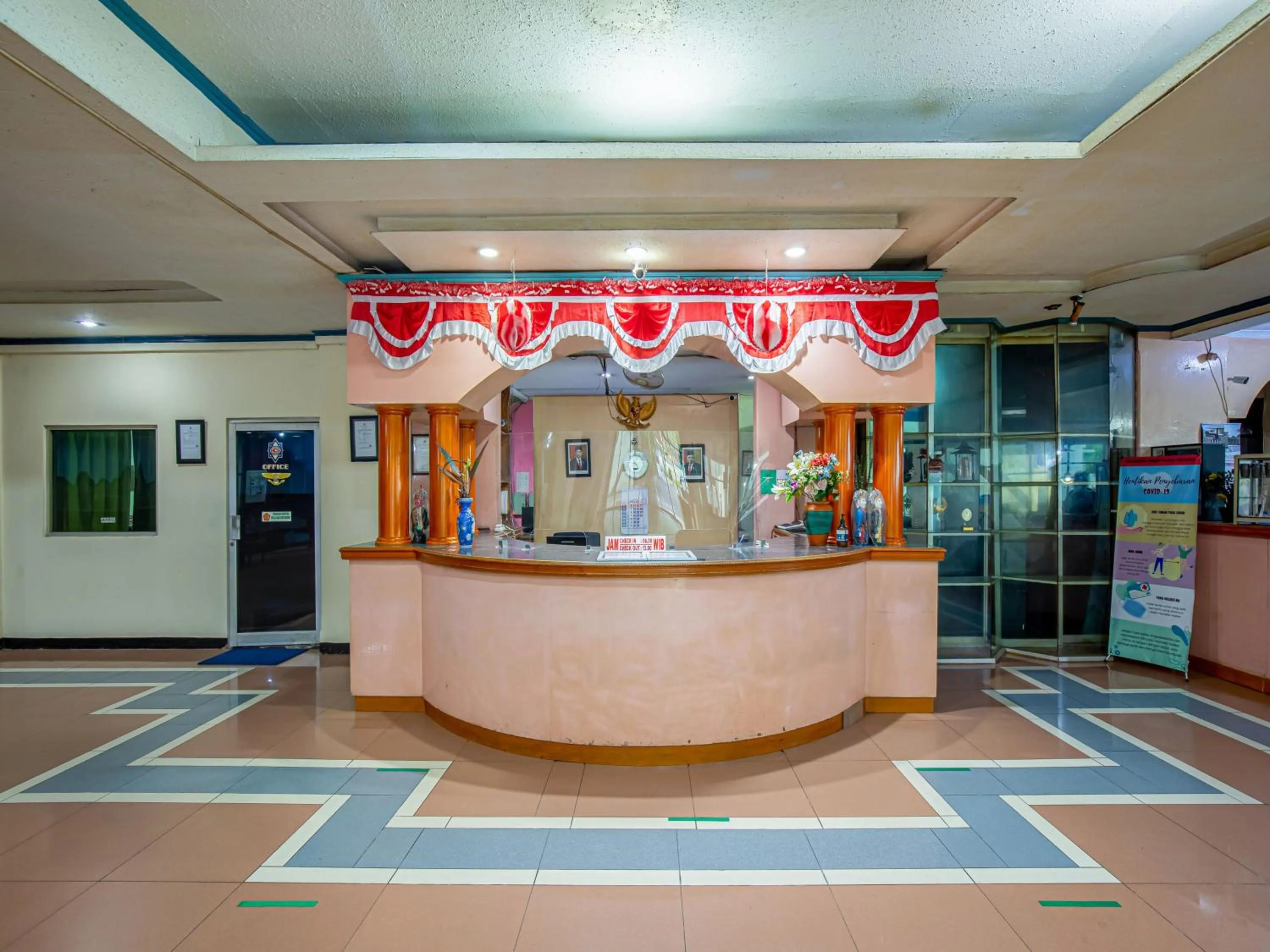 Lobby or reception in Hotel Cempaka Sari