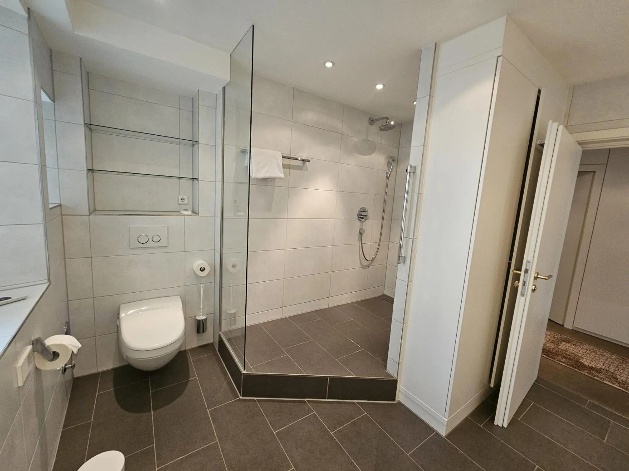 Hotel Adler - Weil am Rhein