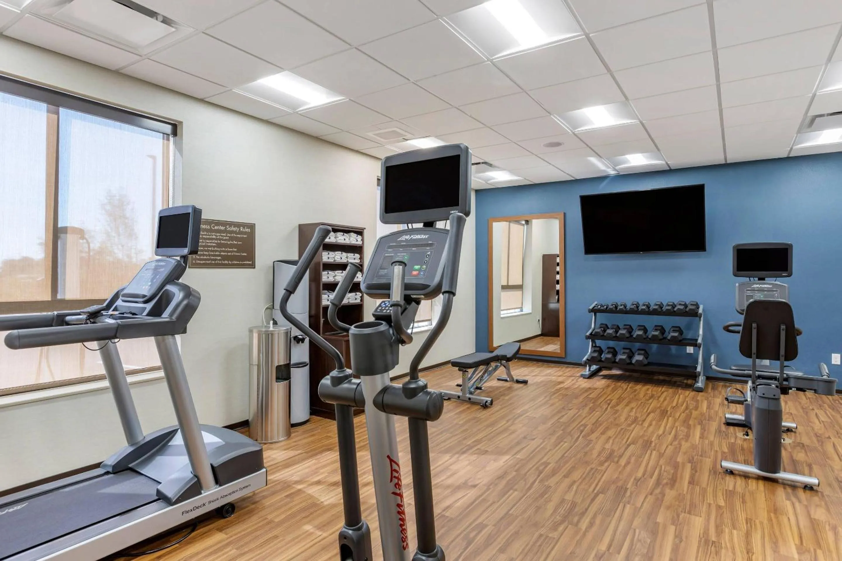 Fitness centre/facilities in Comfort Inn & Suites Clarkston Pine Knob Area