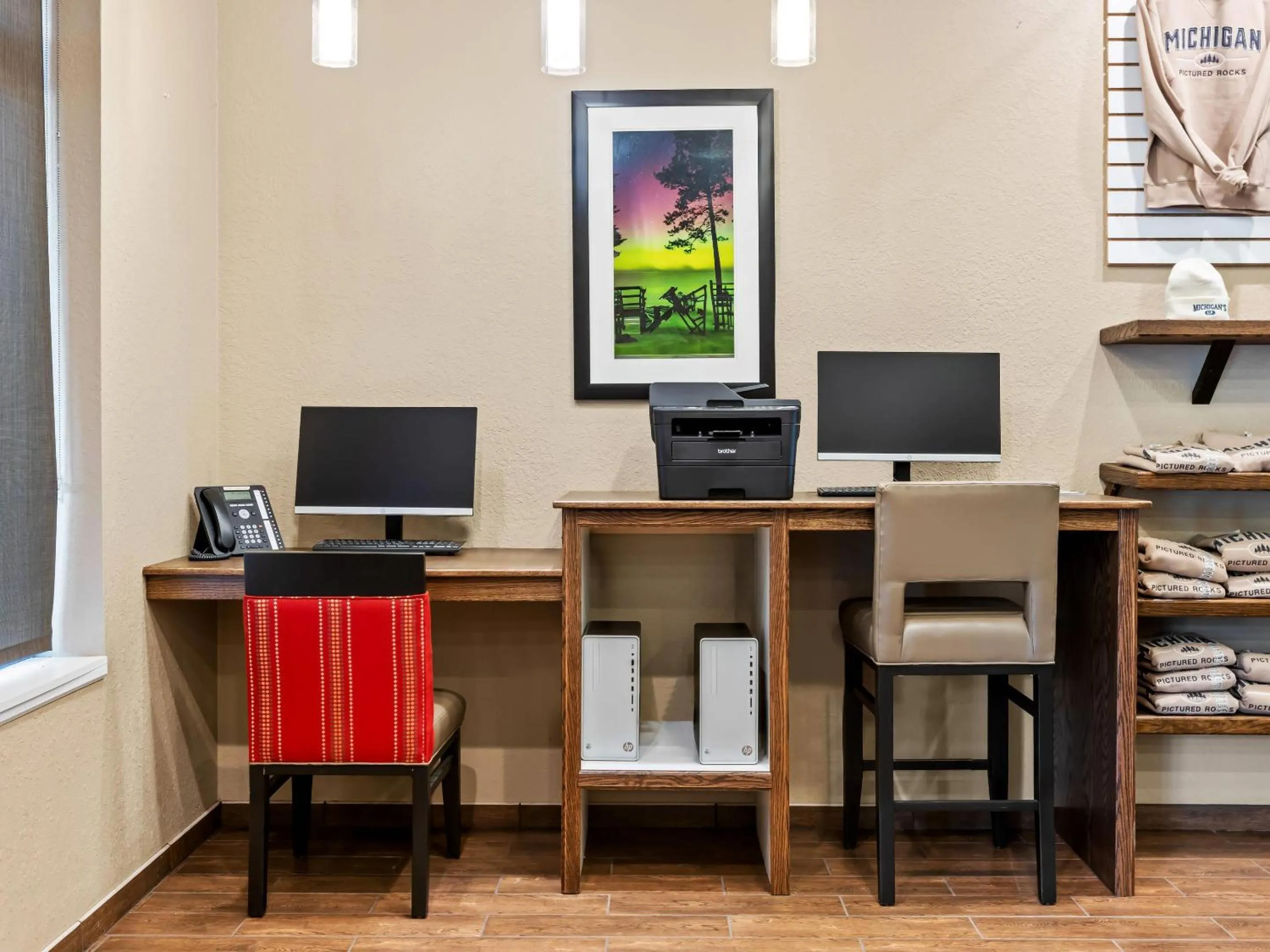 Business facilities in Comfort Inn & Suites Munising-Lakefront