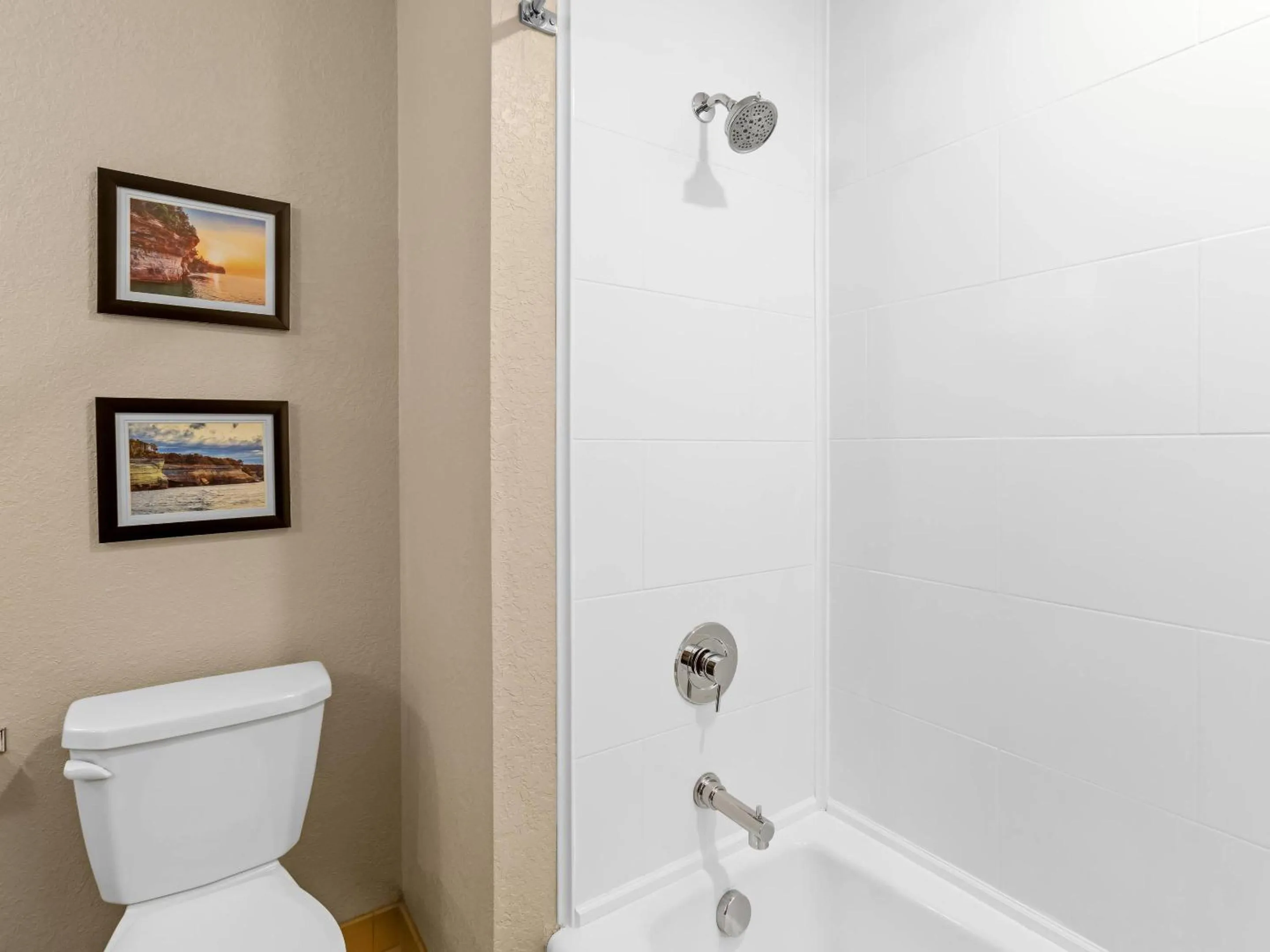 Bedroom in Comfort Inn & Suites Munising-Lakefront