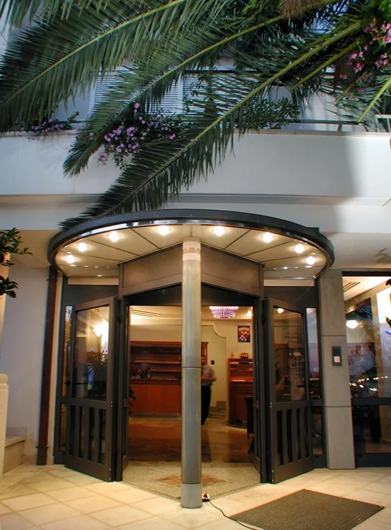 Facade/entrance in Hotel Villa Marija