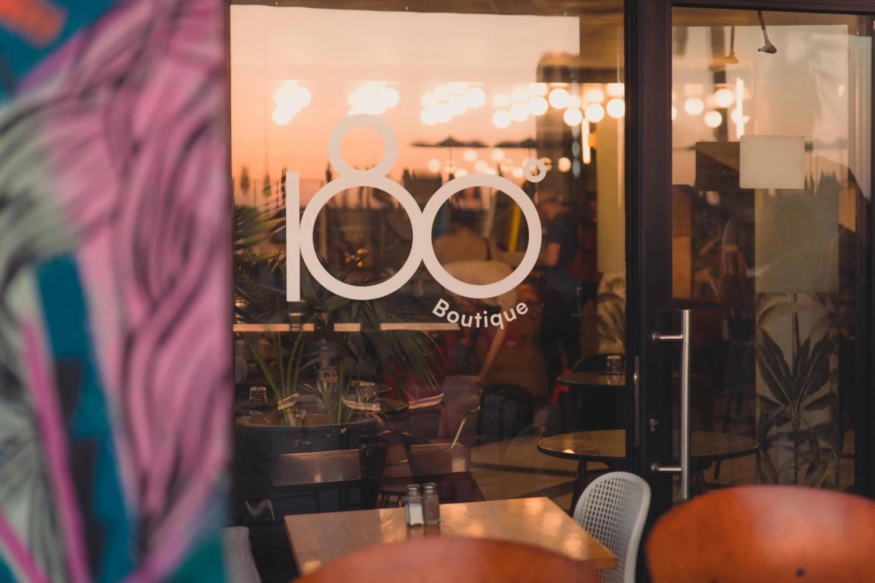 Facade/entrance in 180 Boutique Hostel