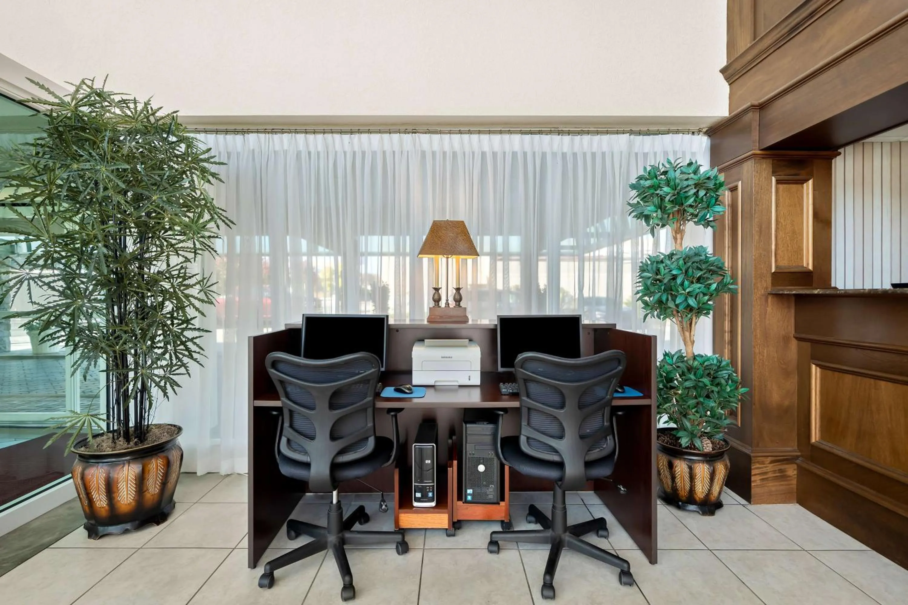 Business facilities in Brandywine Valley Inn SureStay Plus by Best Western