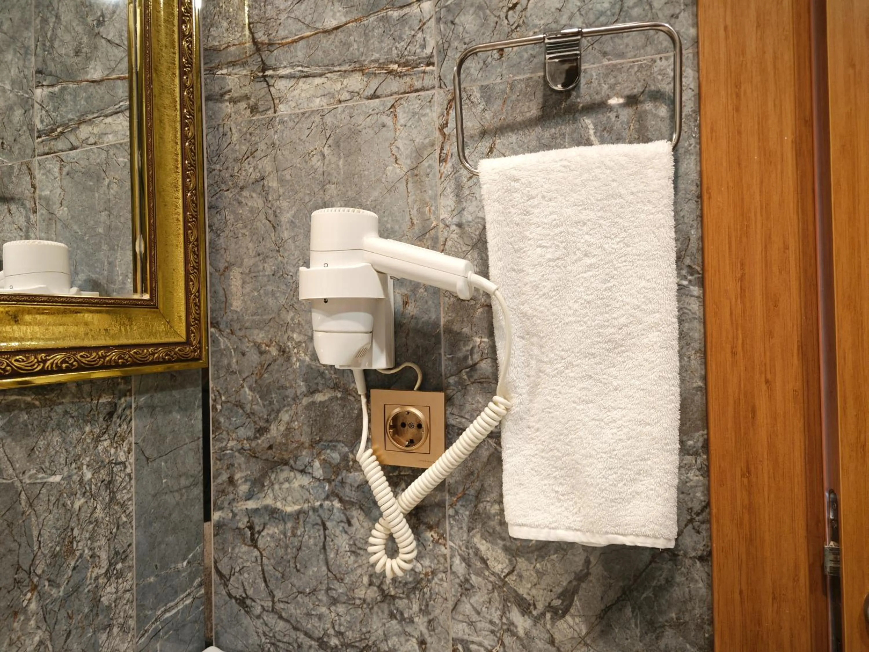 Bathroom in Family Time Suites Hotel