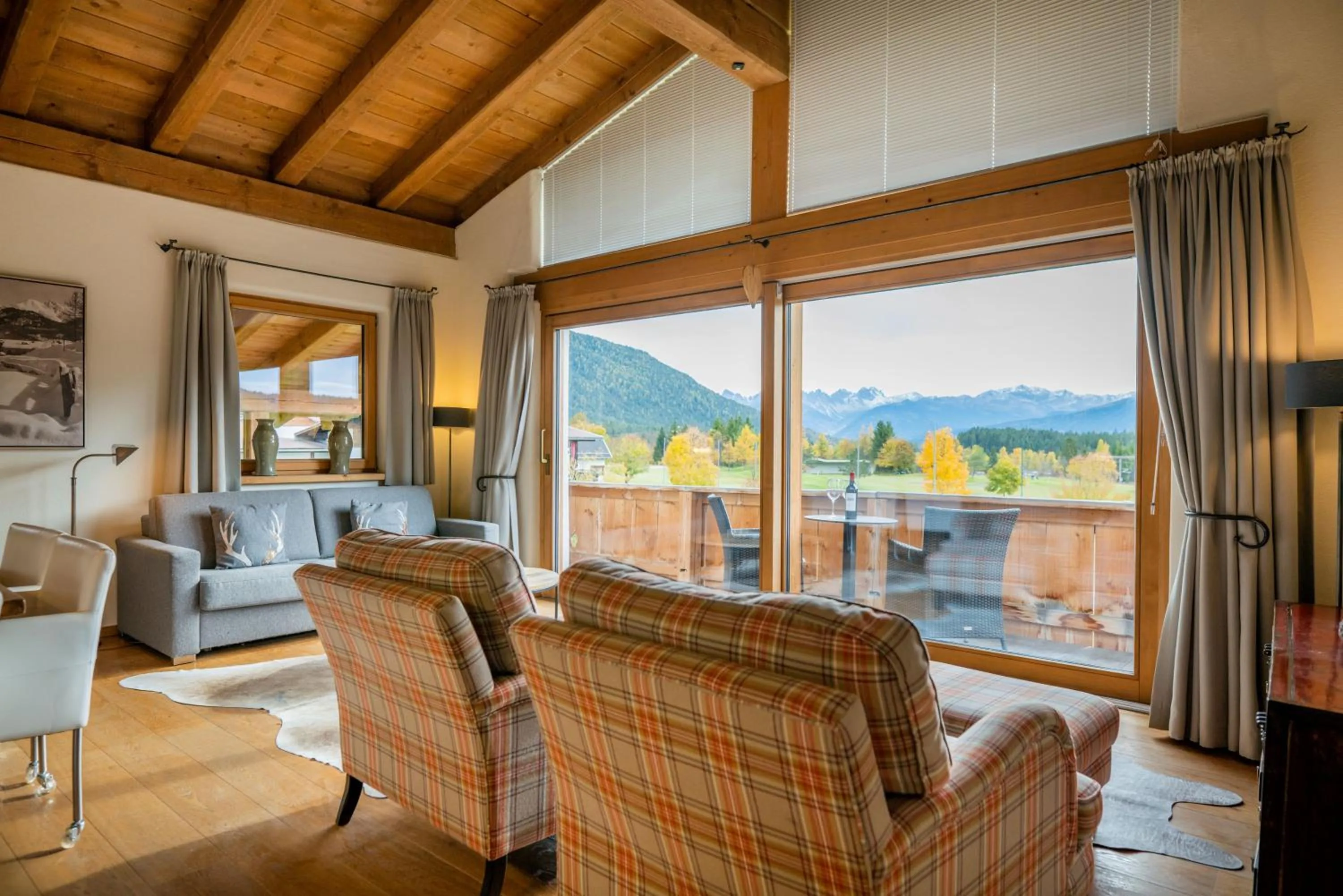 Photo of the whole room in Princess Bergfrieden