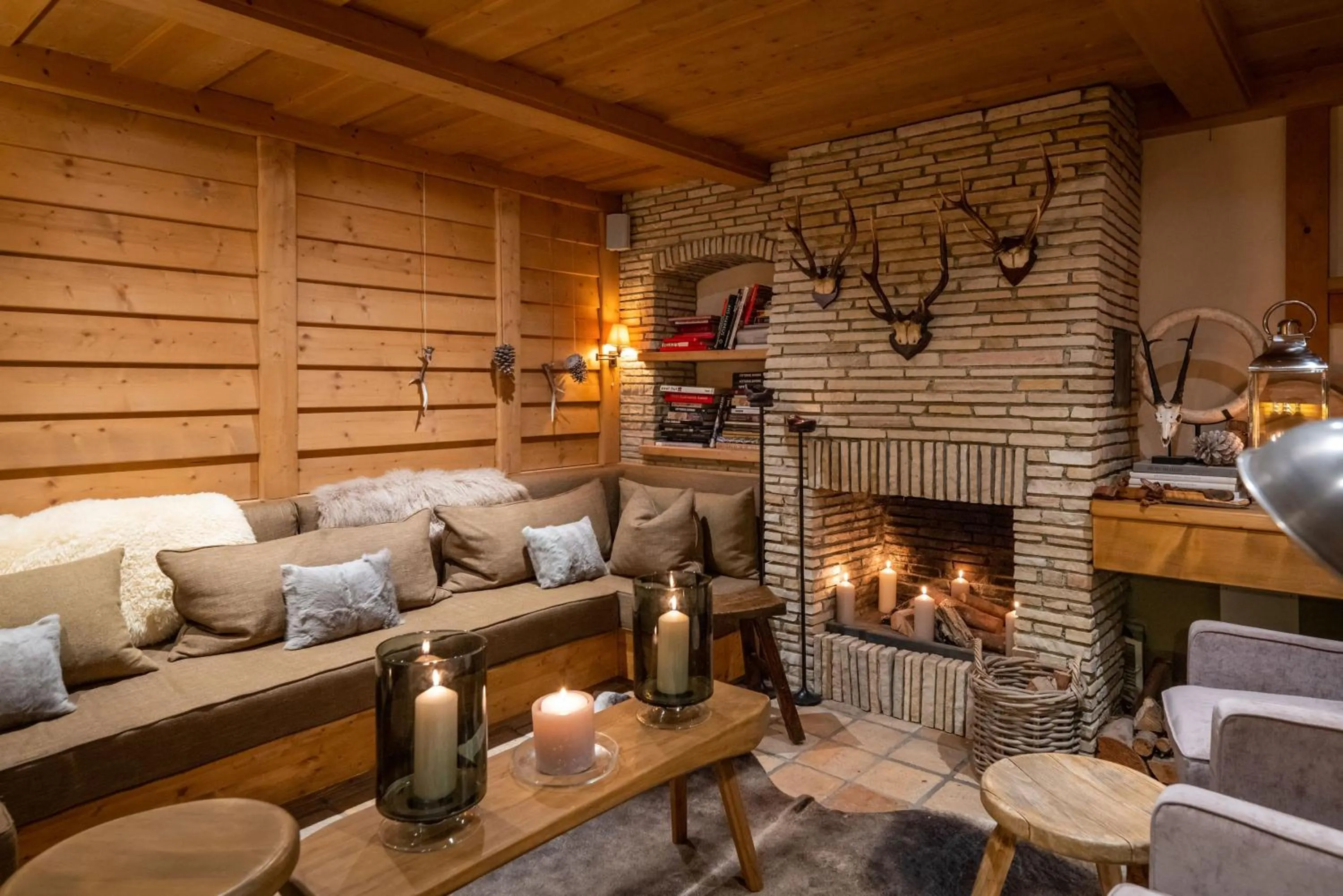 Communal lounge/ TV room in Princess Bergfrieden