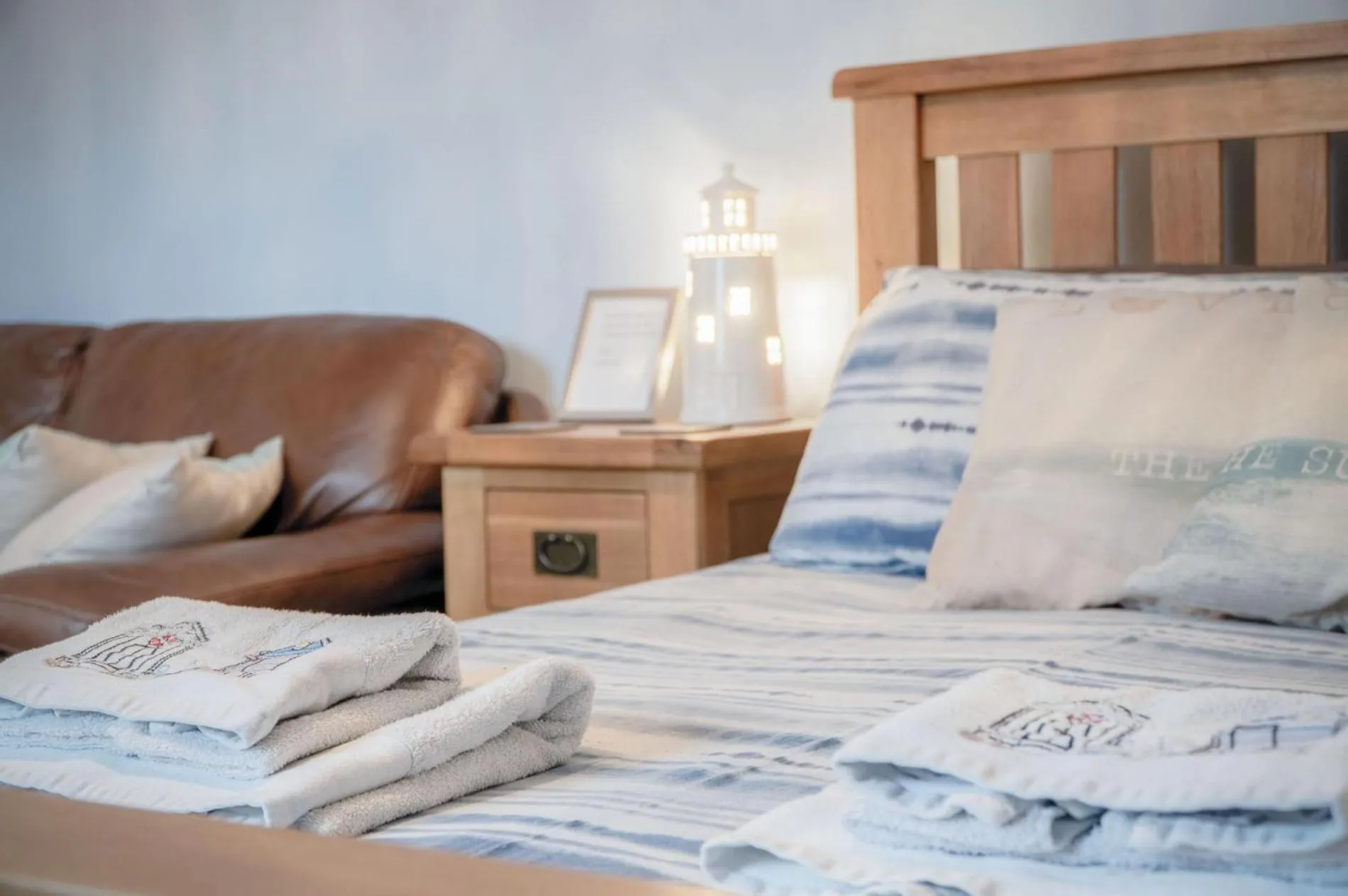 Floor plan, Bed in Primrose - 1 Bedroom Cottage - Llanteg